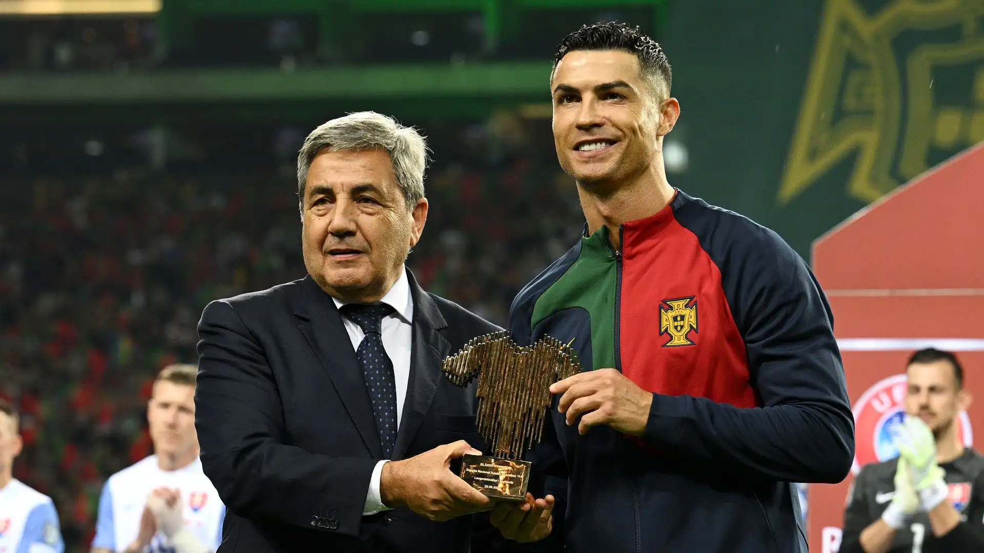 CR7 è parso molto emozionato nel ricevere il premio