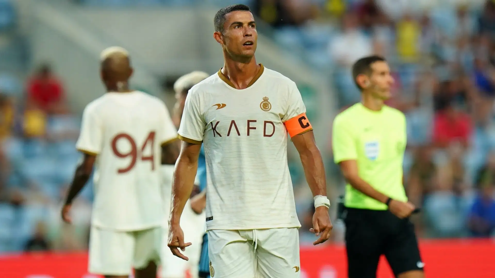 Stando alle ultime indiscrezioni, pare che CR7 a breve inizierà a parlare con il club saudita per prolungare di un altro anno
