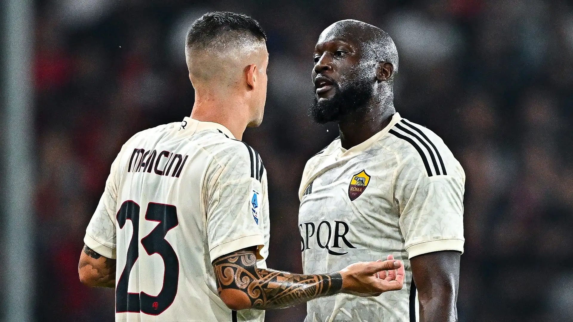 Con l'Inter l'attaccante ha segnato 78 gol in 132 partite. Ha vinto 1 Scudetto, 1 Coppa Italia e 1 Supercoppa italiana
