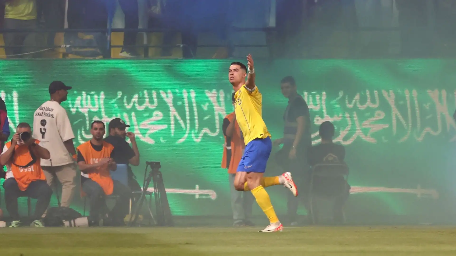 Cristiano Ronaldo vuole giocare il Mondiale del 2026 con il Portogallo mentre è sotto contratto con l'Al Nassr
