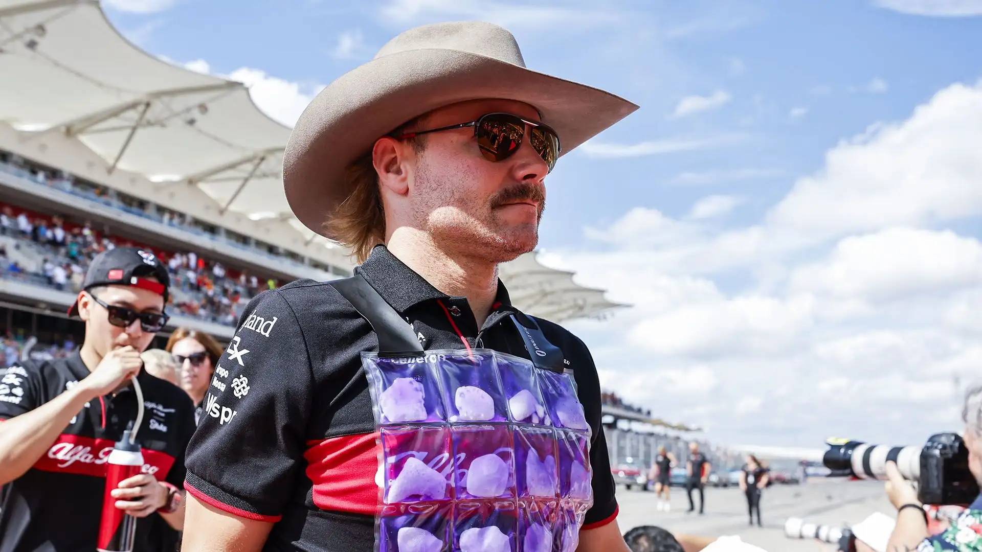 Bottas in versione cow-boy