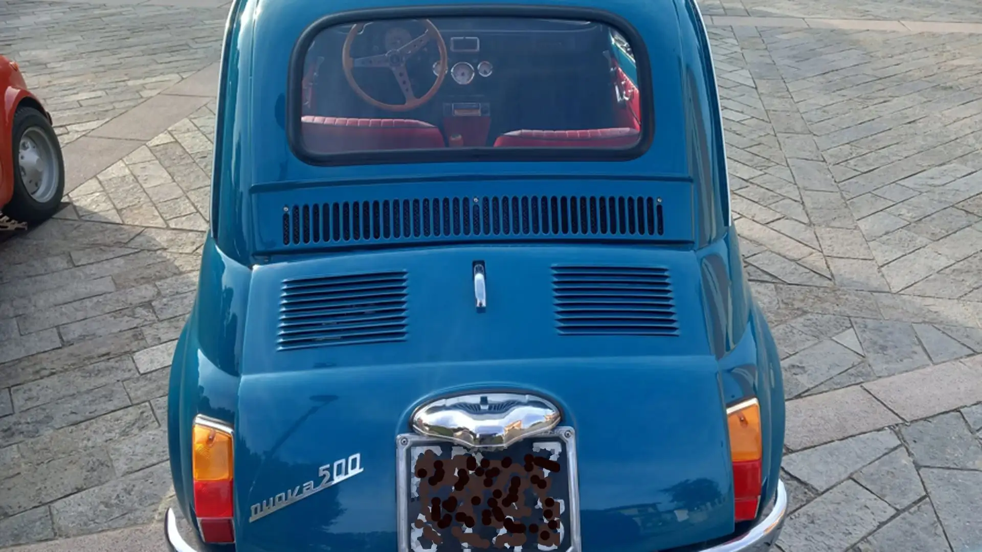 La Fiat Nuova 500  ha segnato un'epoca: sicuramente in Italia ma anche all'estero è stata apprezzata