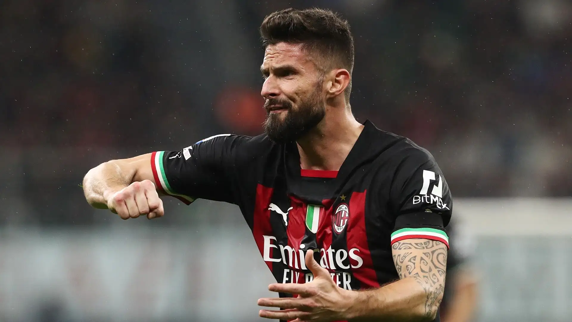Finora con il club rossonero Giroud ha messo la firma su 36 gol e 14 assist in 93 partite
