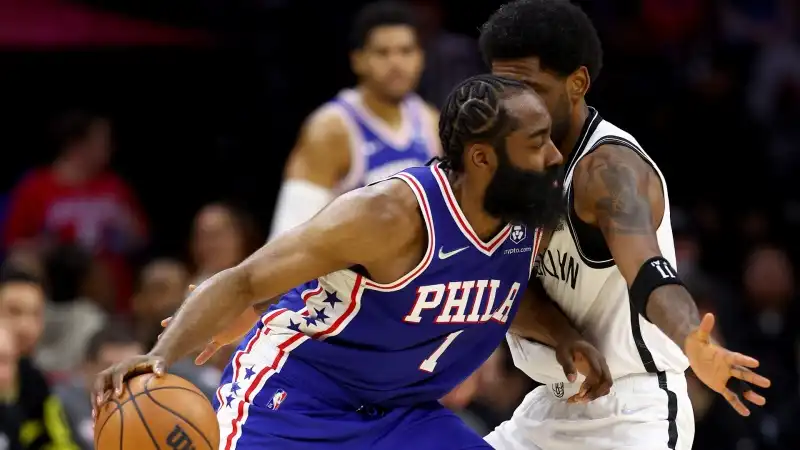 NBA: James Harden punta i piedi, ancora una volta