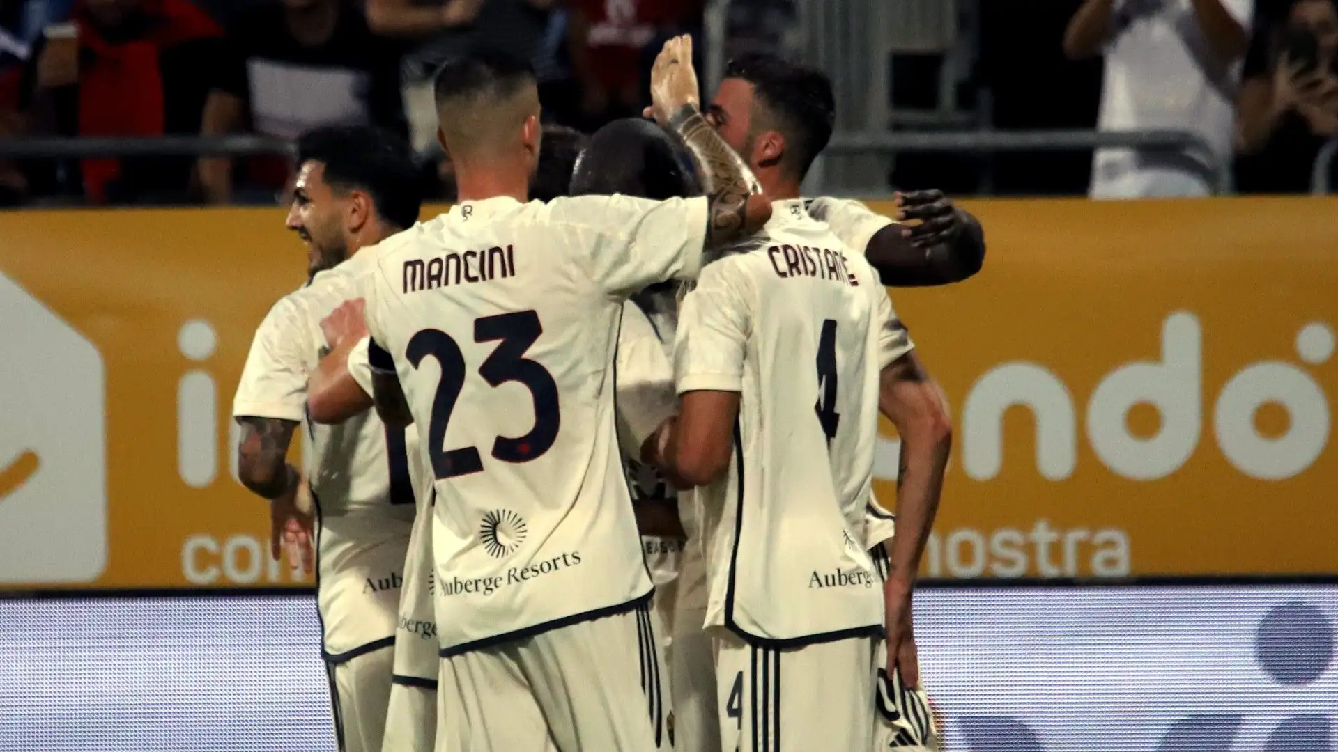 La squadra giallorossa al momento è decima in classifica: ha conquistato 11 punti nelle prime 8 giornate
