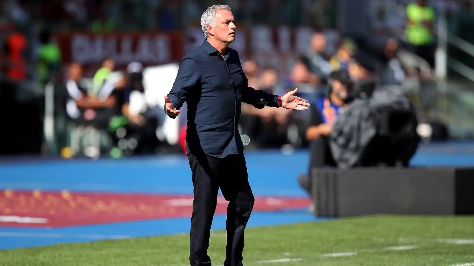 Roma, José Mourinho si difende dopo l’espulsione