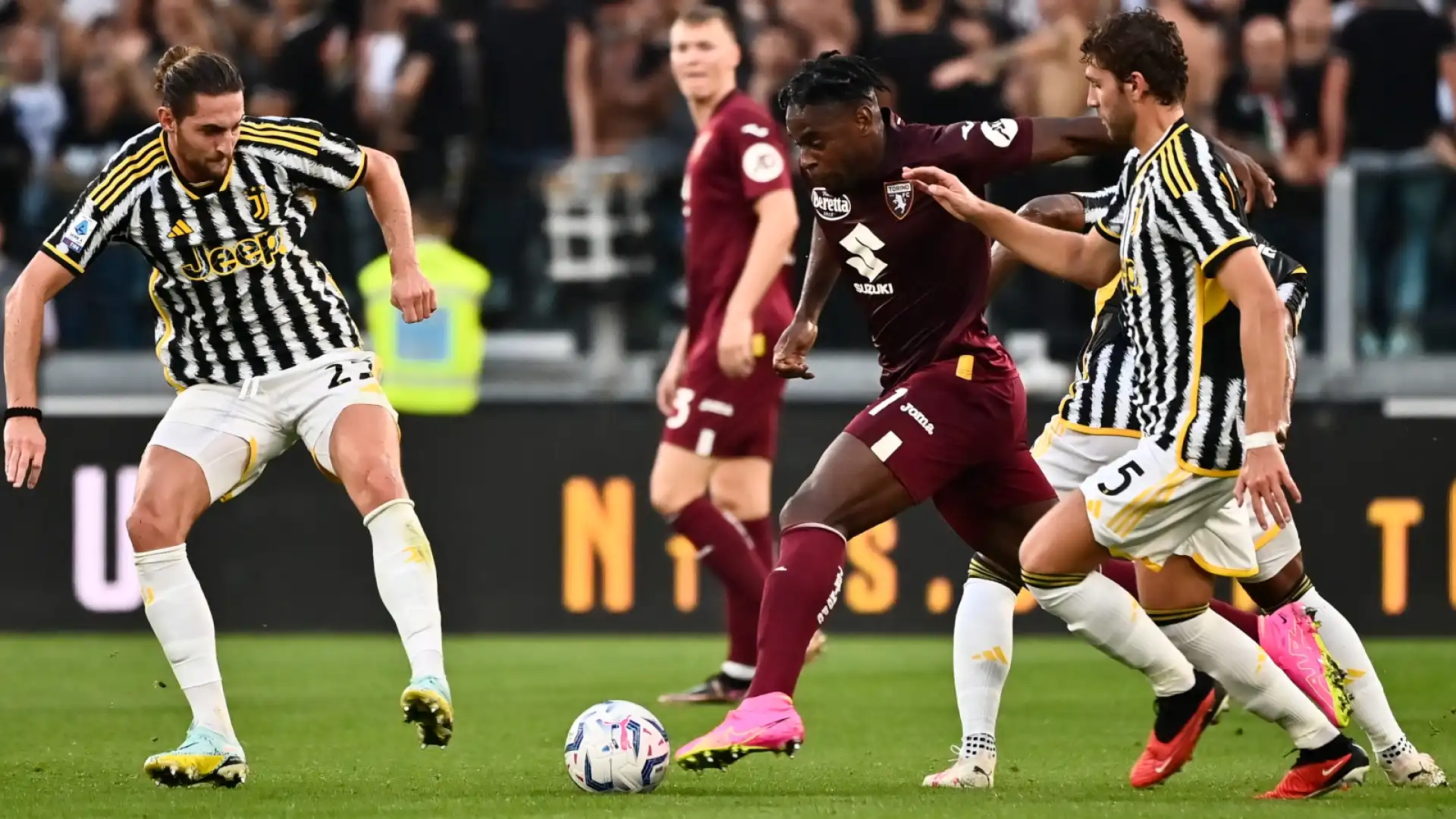Derby: Juventus e Torino stroncati dal commentatore Rai