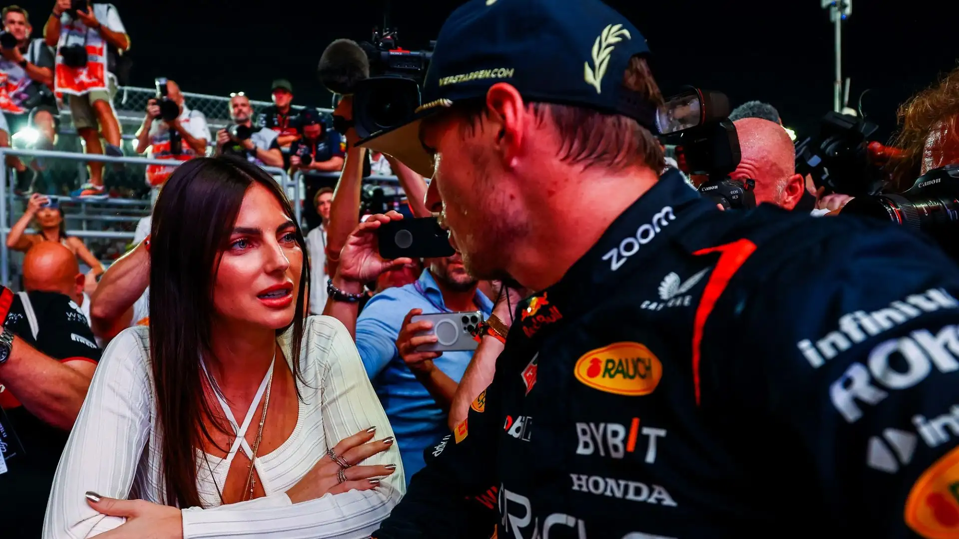 Kelly Piquet, figlia del campione del mondo di F1 Nelson, ha ben 6 fratelli
