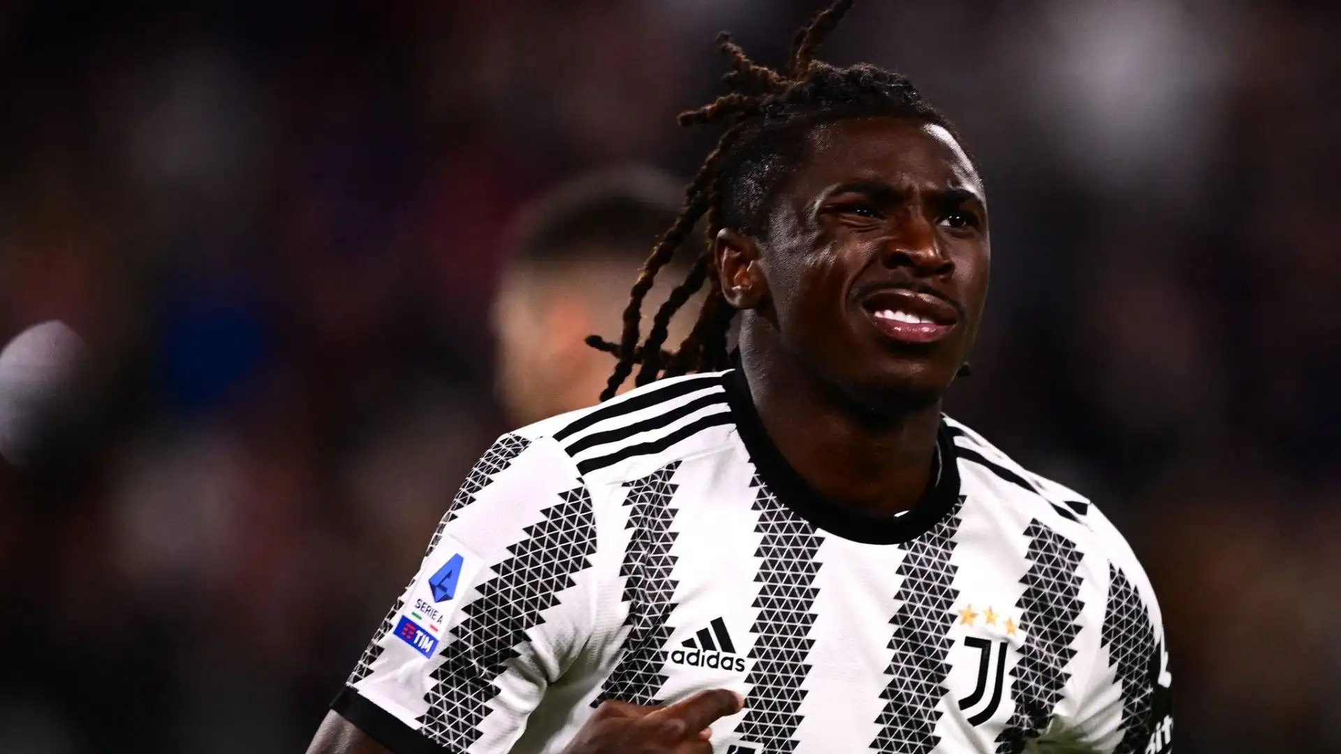 Nonostante Kean abbia la fiducia di Allegri, la società bianconera sta facendo delle valutazioni
