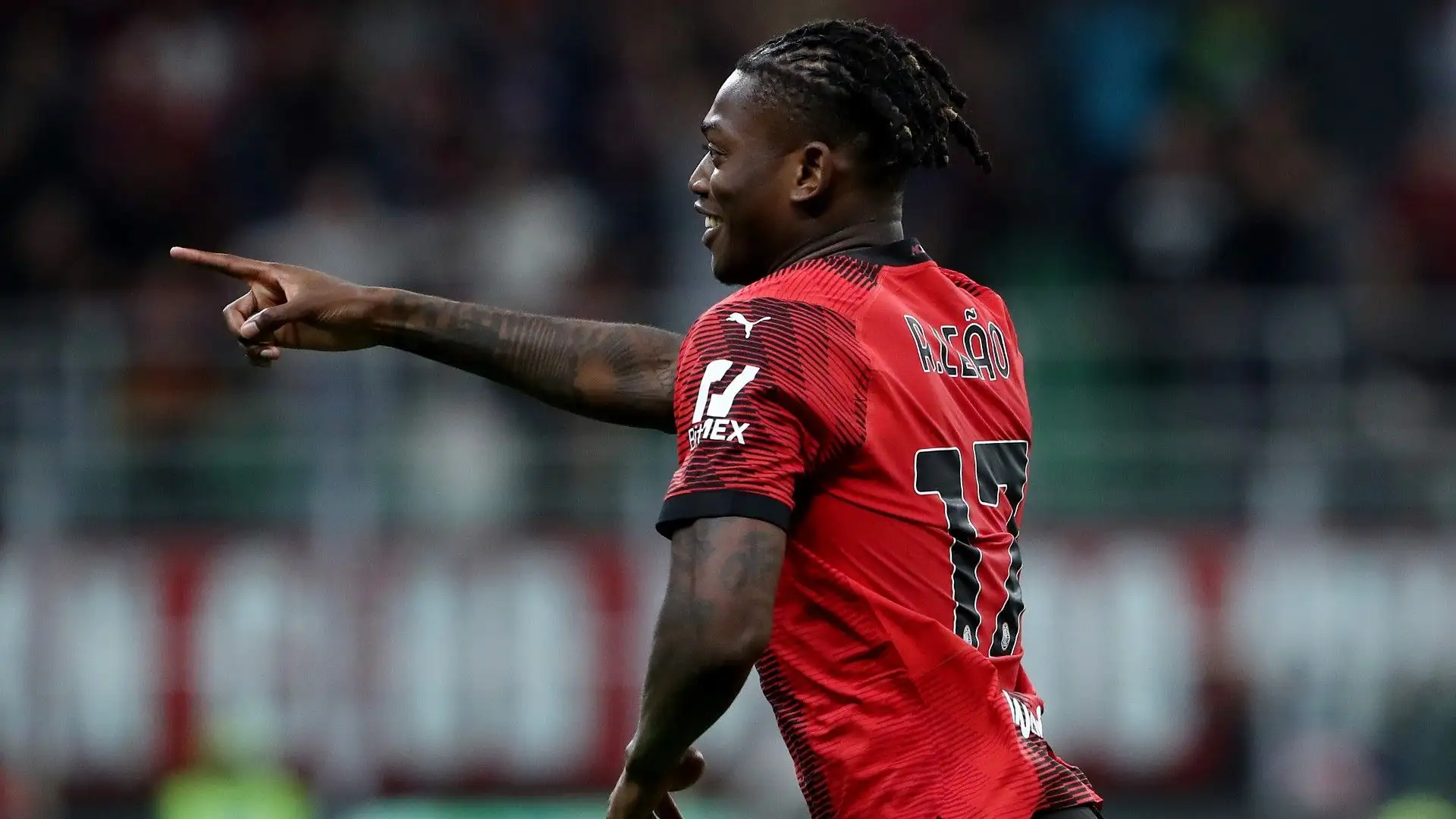 Il calciatore si trova bene al Milan ed è amato dalla tifoseria rossonera
