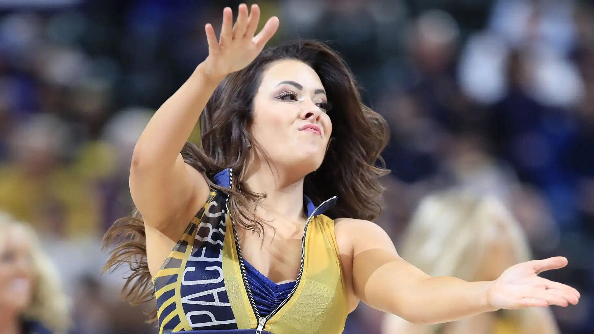 Le splendide cheerleaders allieteranno gli spettatori in occasione di match