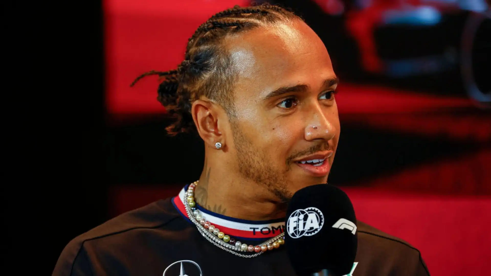 Lewis Hamilton in Qatar ha in mente solo la Ferrari