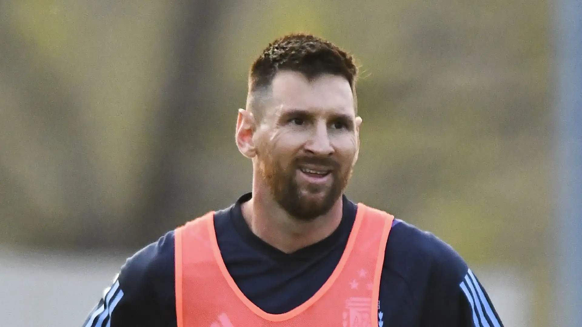 Messi infatti dopo il trionfo nel Mondiale 2022 si è trasferito all'Inter Miami, negli Stati Uniti