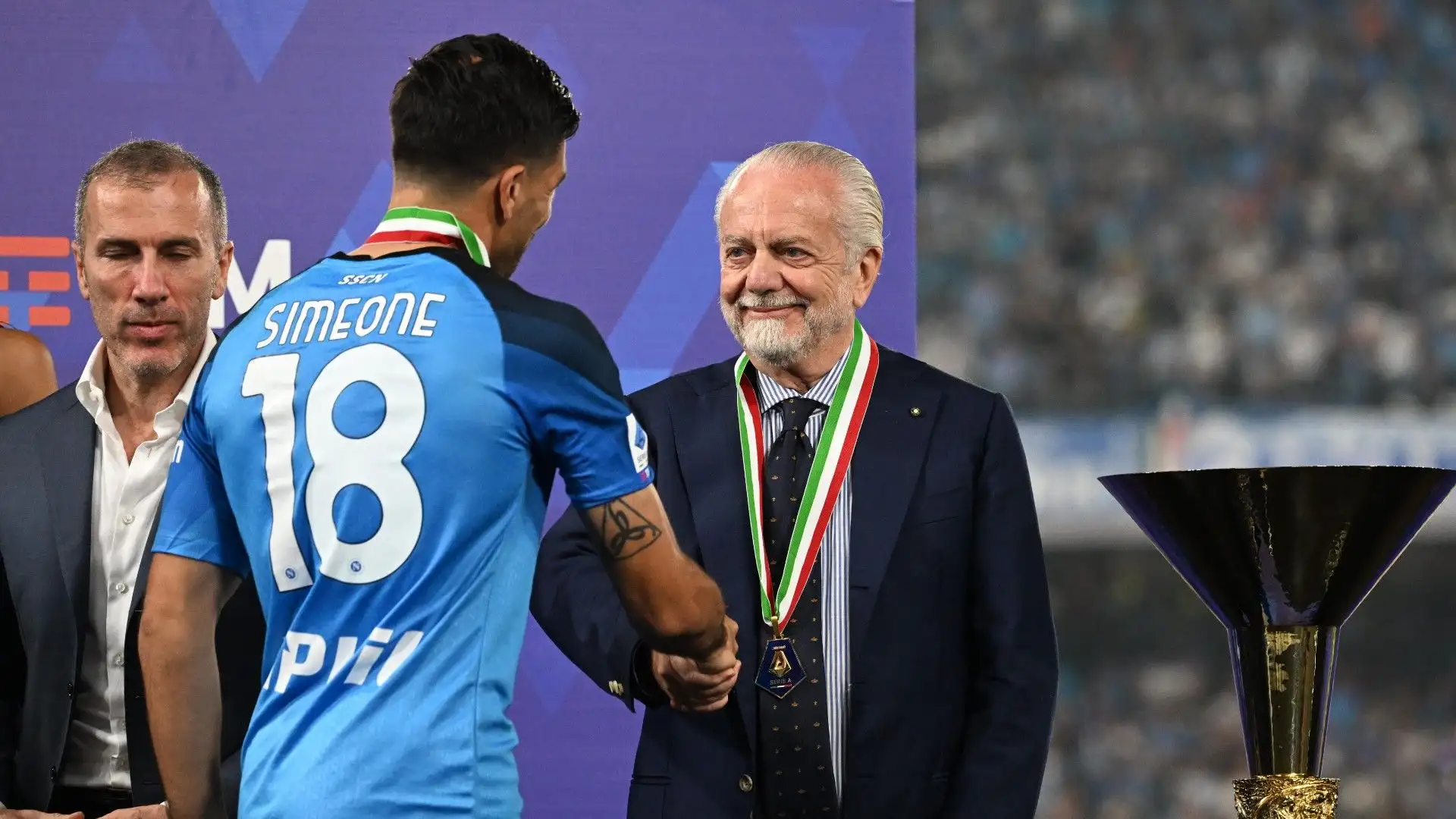 Il Napoli sta faticando e il presidente dei partenopei ha deciso di agire in prima persona
