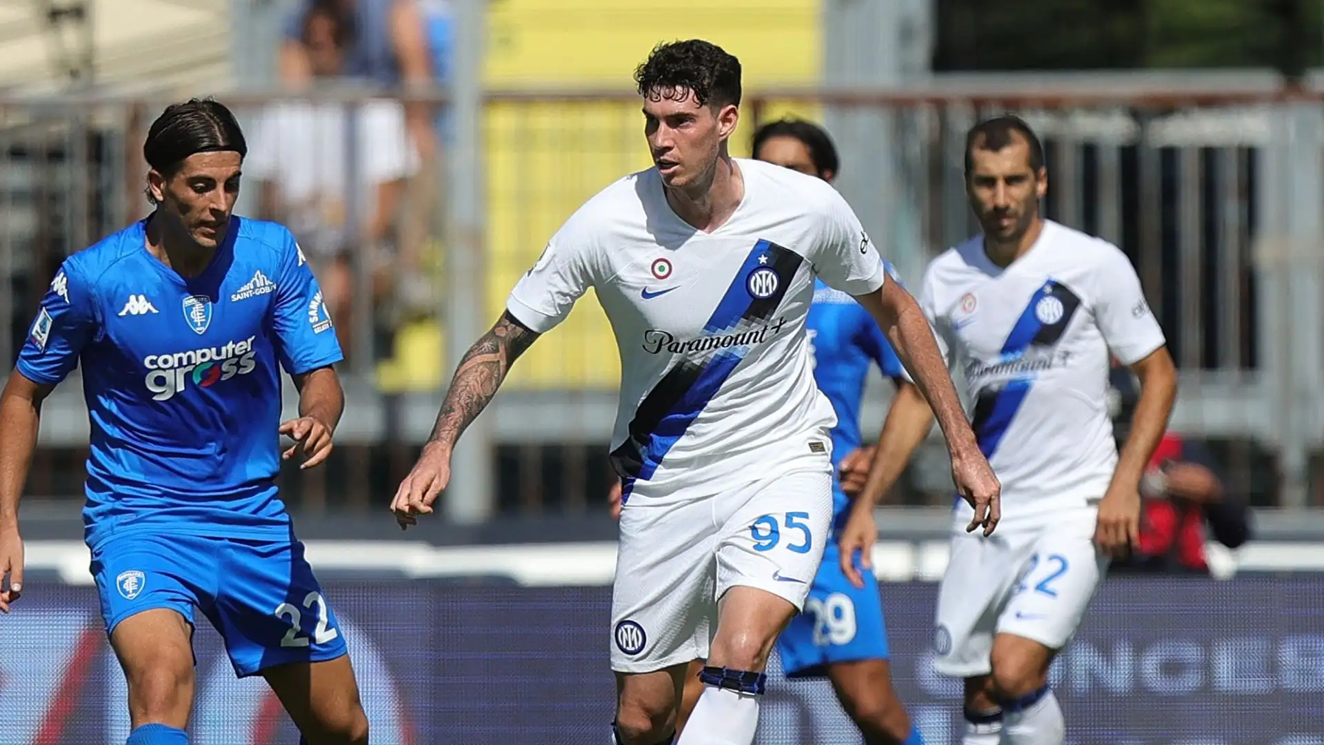 Ventiquattro anni, Bastoni ha giocato 21 partite con l'Italia