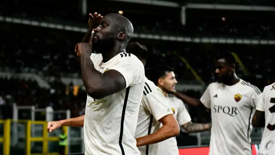 Marco Materazzi non si risparmia contro Romelu Lukaku