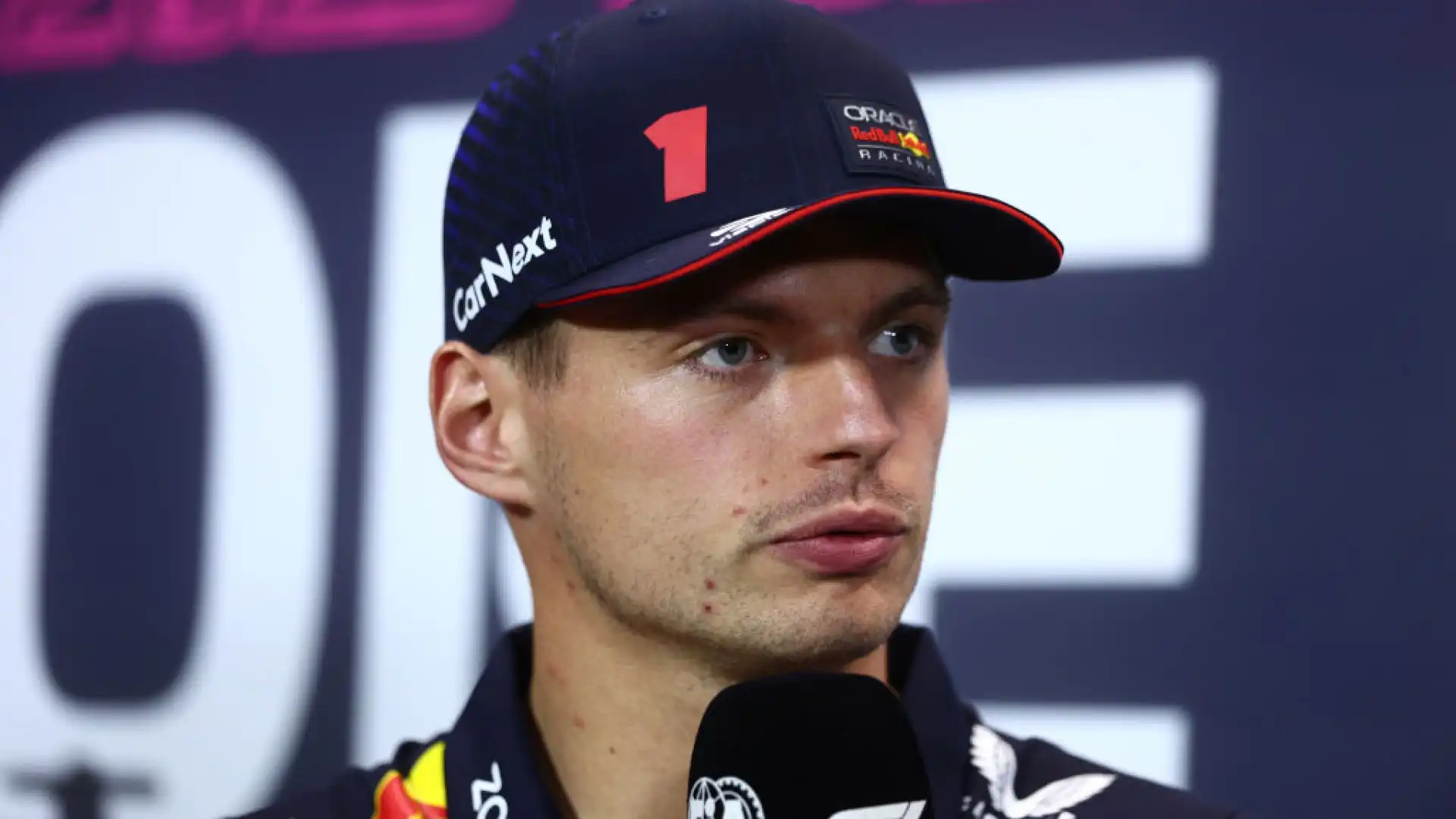 F1, Max Verstappen lancia la sfida a Charles Leclerc