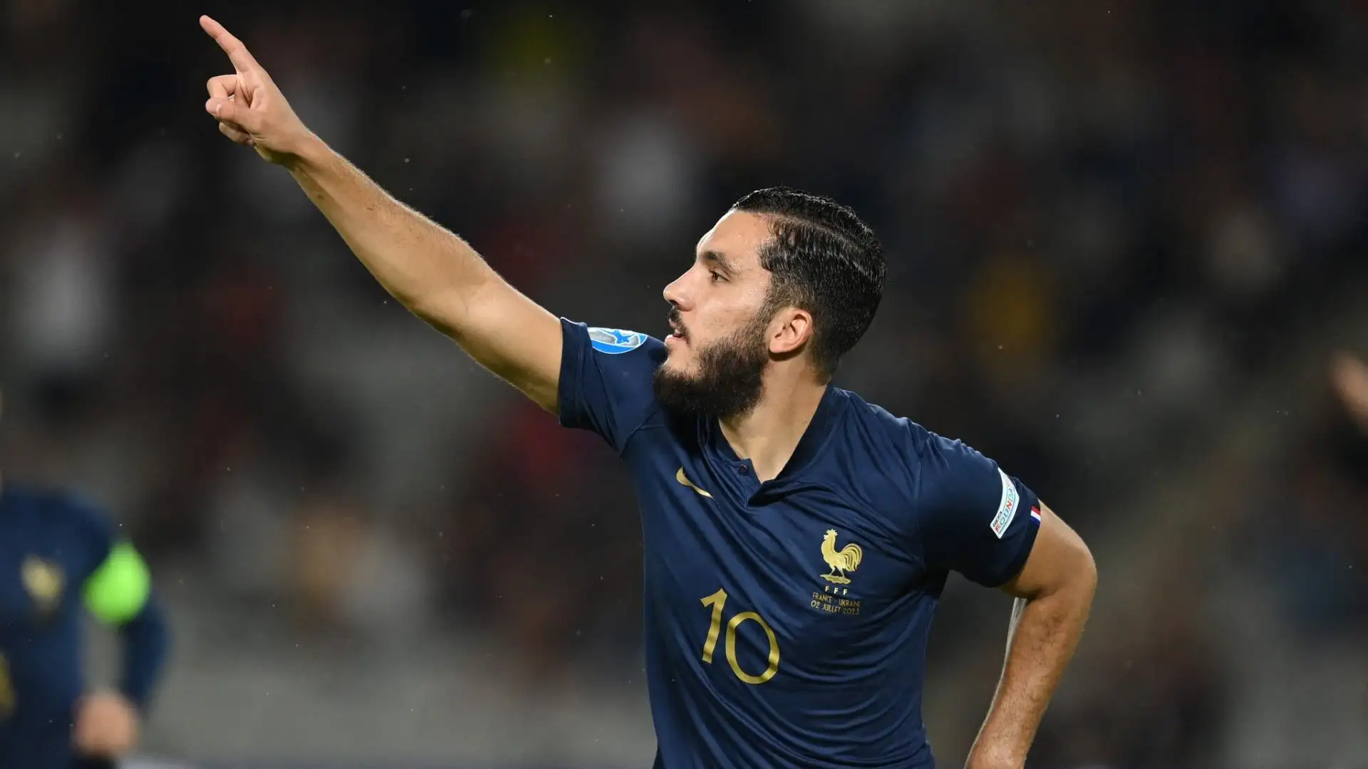 Il calciatore ha un contratto con l'Olympique Lione in scadenza nel 2025 
