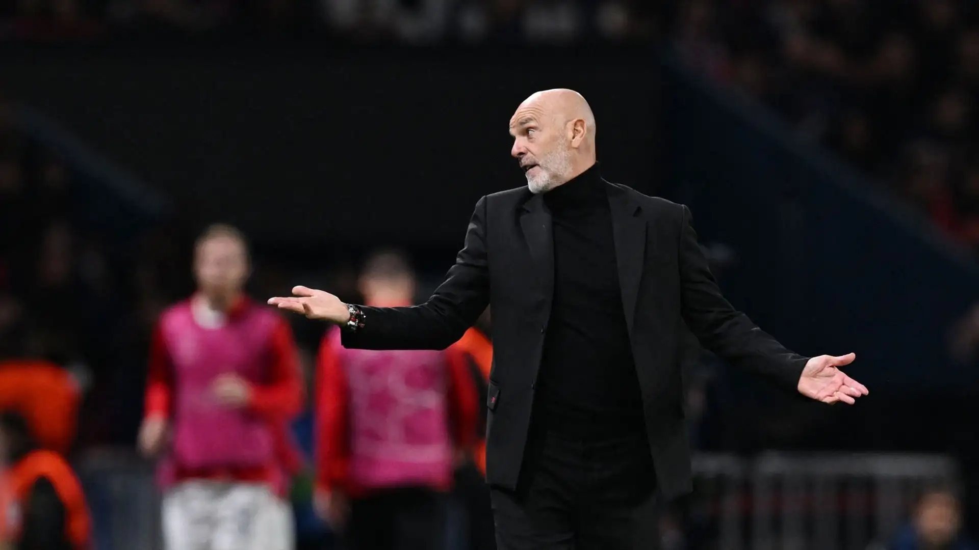 Pioli ha risposto immediatamente: "Davide ha sbagliato, non c'è nessuno che lavora a Milanello con poca attenzione"