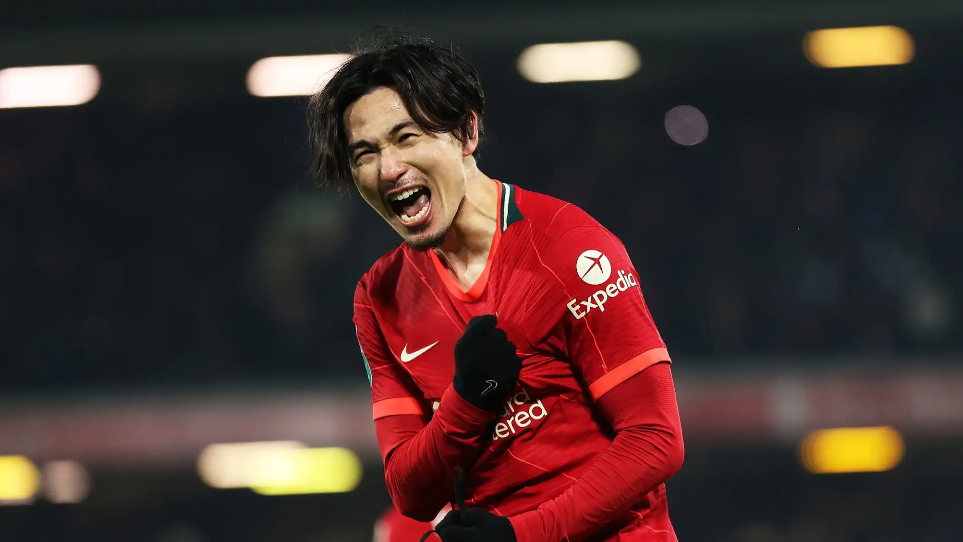 Takumi Minamino (Attaccante): patrimonio netto stimato di 6 milioni di dollari. Ha vinto una Premier League con il Liverpool, è ora al Monaco