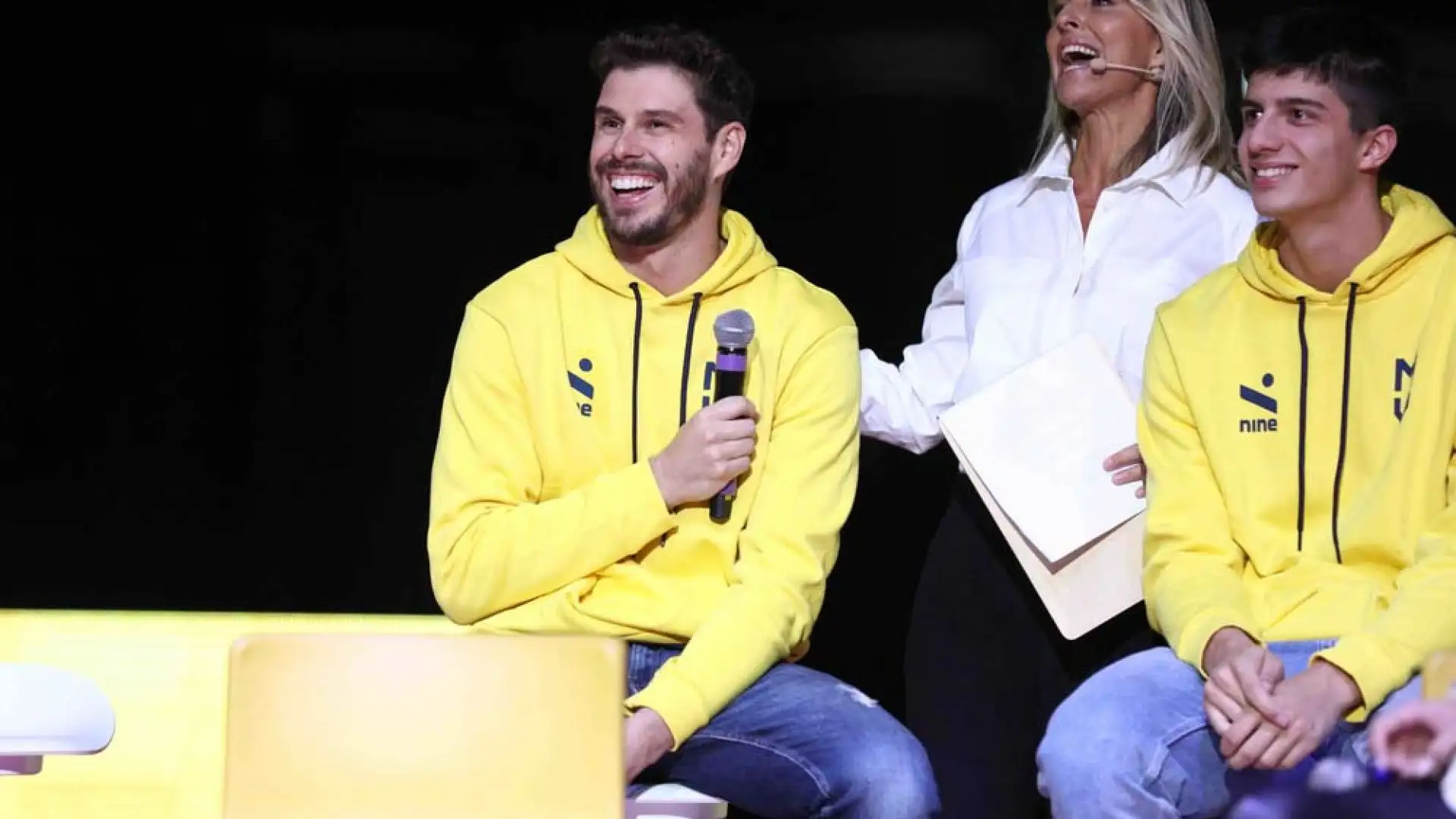 La presentazione si è poi conclusa con il saluto e i ringraziamenti del Direttore Generale Andrea Sartoretti, che si è detto “estremamente soddisfatto della campagna abbonamenti, che a pochi giorni dal termine conta 2650 tessere sottoscritte”.