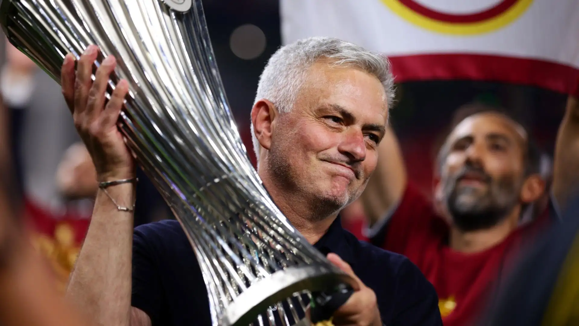 Dal 2021 José Mourinho è alla guida della Roma, con cui ha conquistato la Conference League
