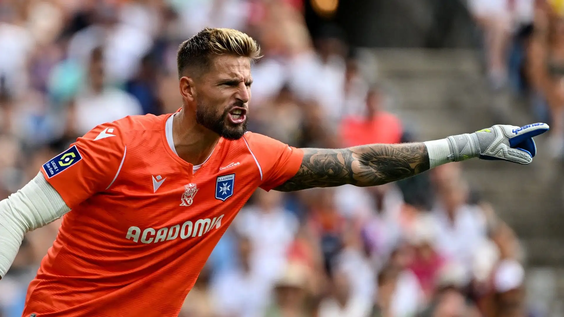 Prima di aggregarsi alla Salernitana, Benoit Costil ha giocato con Lille, Auxerre, Rennes, Bordeaux, Caen e Sedan
