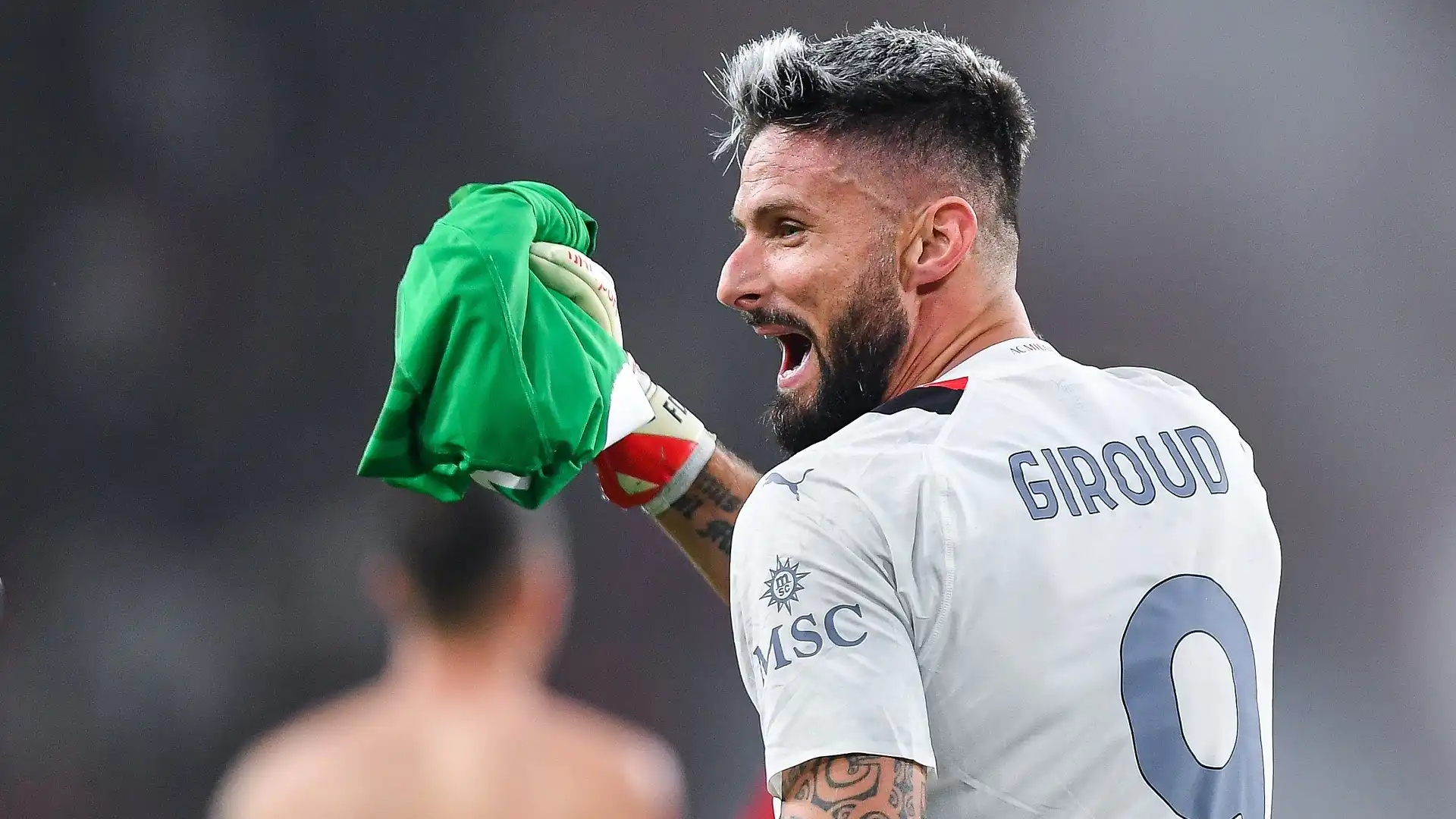 Milan, Pioli e Giroud se la ridono. Genoa furioso