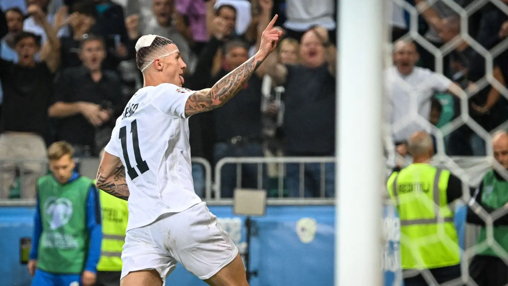Dal 2021 Benjamin Sesko veste la maglia della nazionale maggiore slovena: finora  marcature in 23 apparizioni
