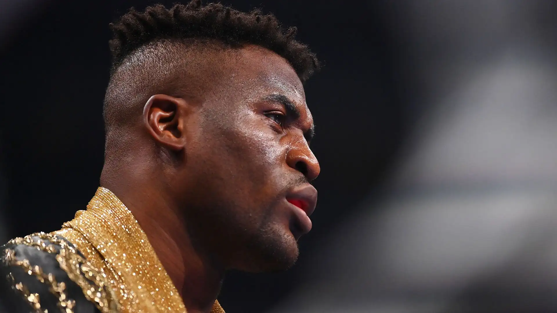 L'atleta di MMA ha messo in grande difficoltà il campione del mondo