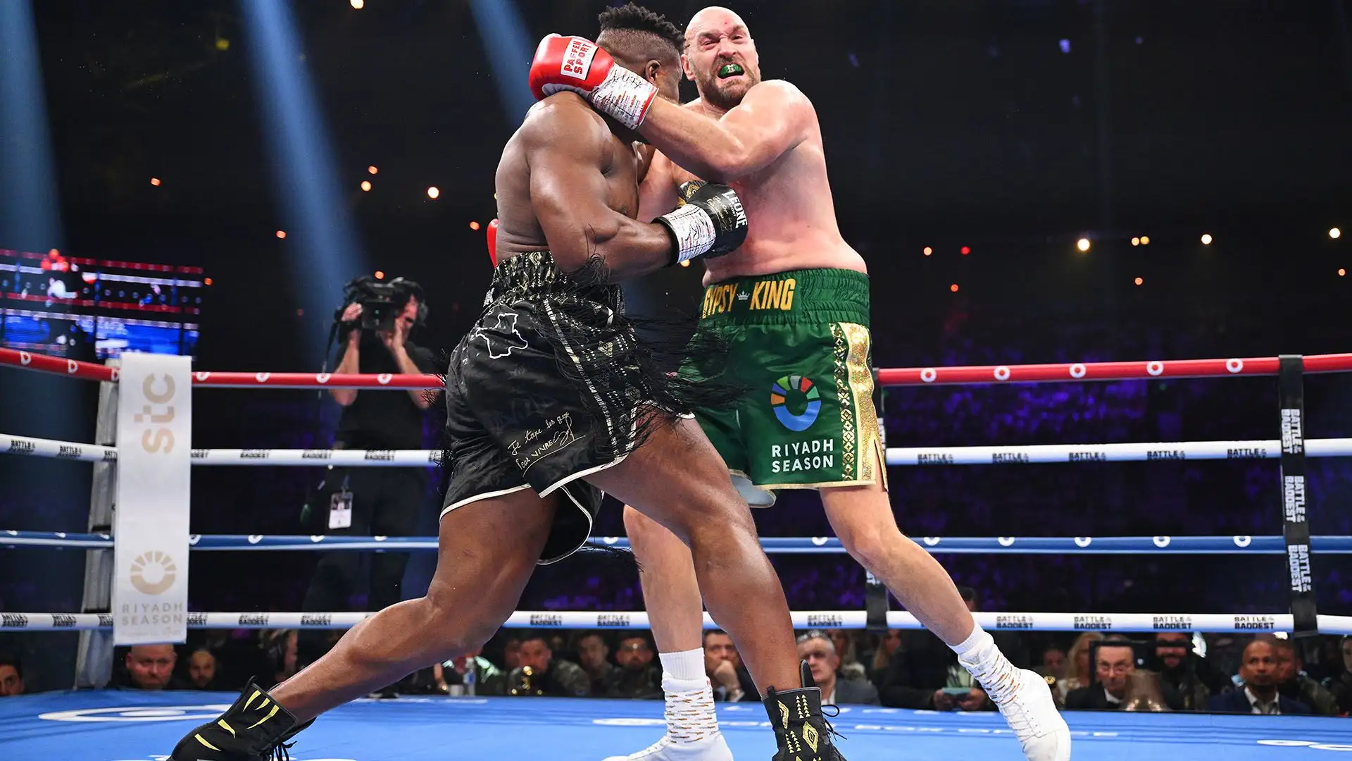 Un risultato sorprendente, visto che Fury sfidava Ngannou proprio in un incontro di boxe