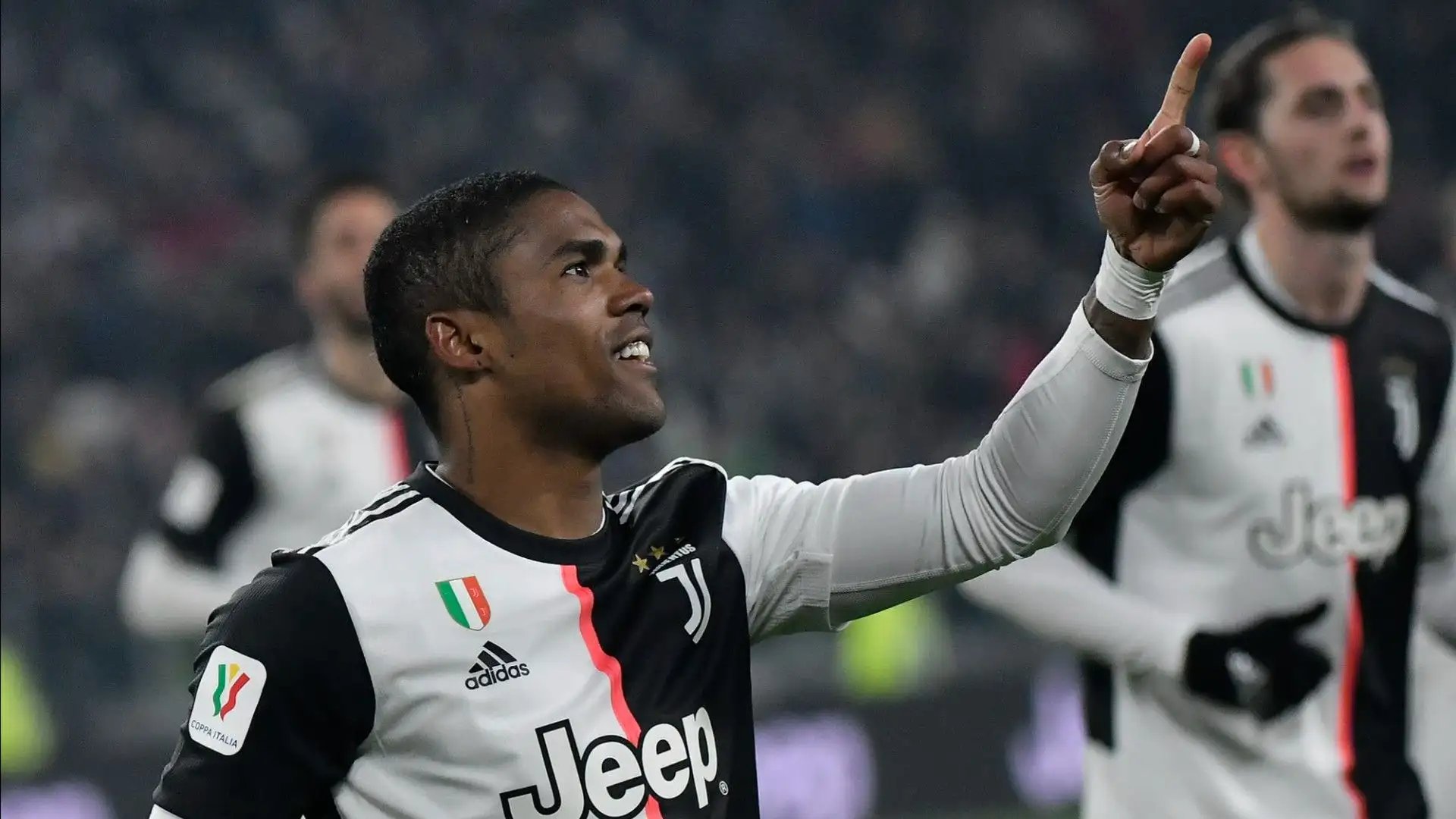 Nonostante i molti infortuni subìti durante la sua permanenza alla Juve, Douglas Costa è riuscito a lasciare il segno nel club
