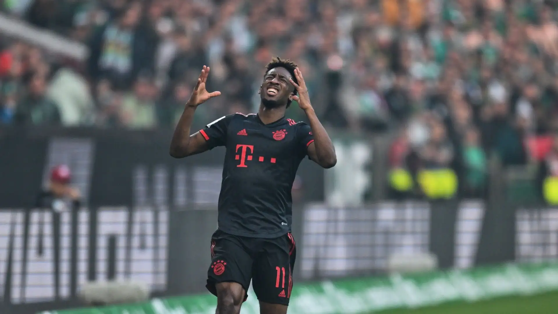 Recentemente Kingsley Coman ha partecipato ad una conferenza stampa con la nazionale maggiore francese

