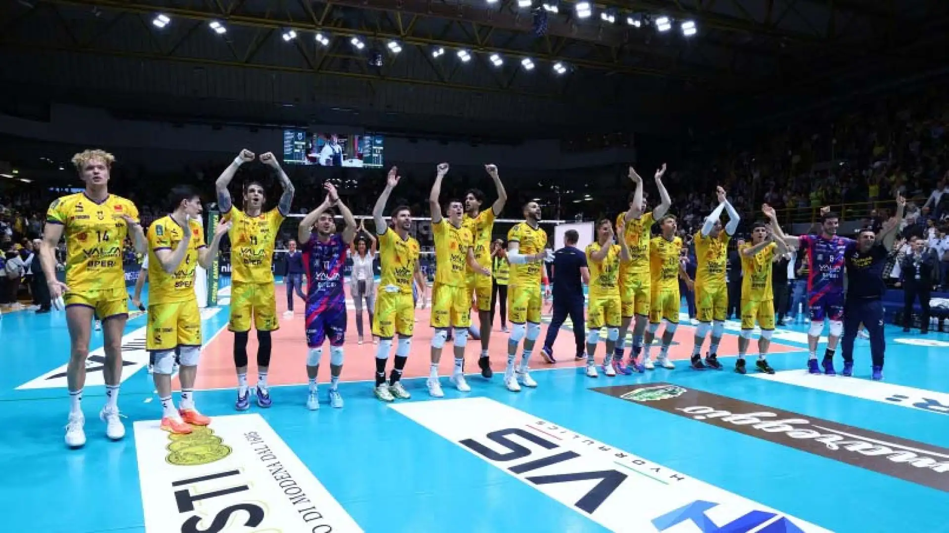 La squadra più titolata d'Italia ha tremato ma alla fine ha fatto festa.