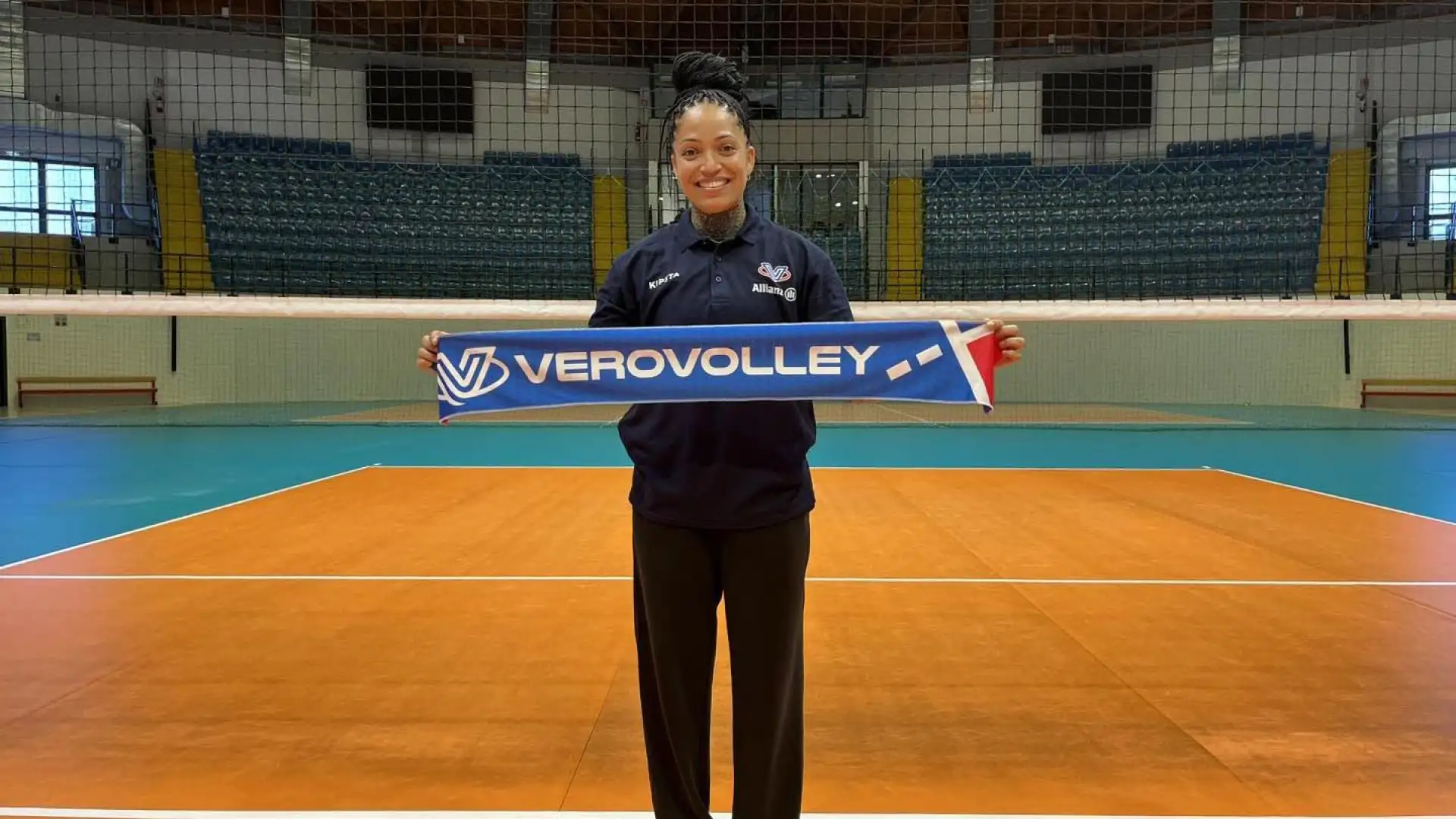 L'arrivo in Italia permetterà a Brenda Castillo, nuovo libero di Milano, di incrementare i suoi 151.000 followers attuali.