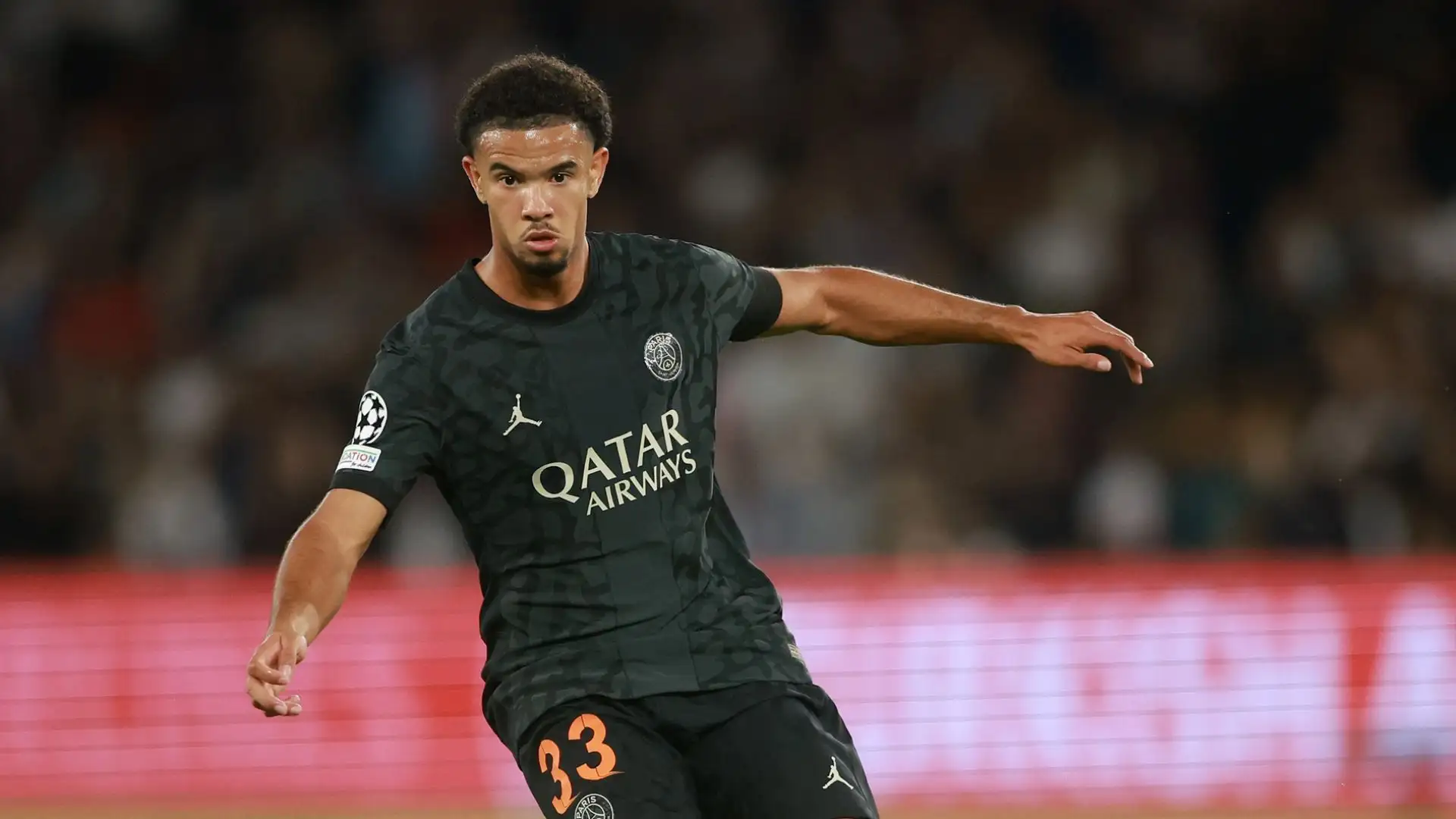 E' il giocatore più giovane ad aver fatto due assist in una partita in Champions League, a 17 anni e 231 giorni