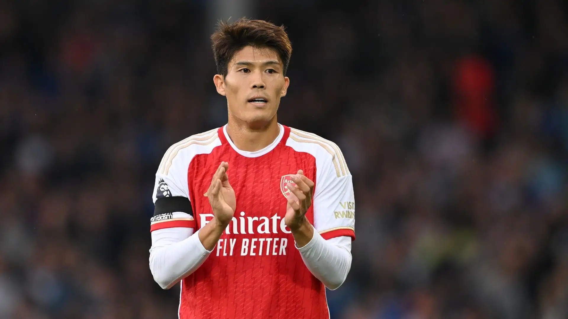 Terzino destro: il fortissimo difensore dell'Arsenal Takehiro Tomiyasu ha un valore di 25 milioni di euro
