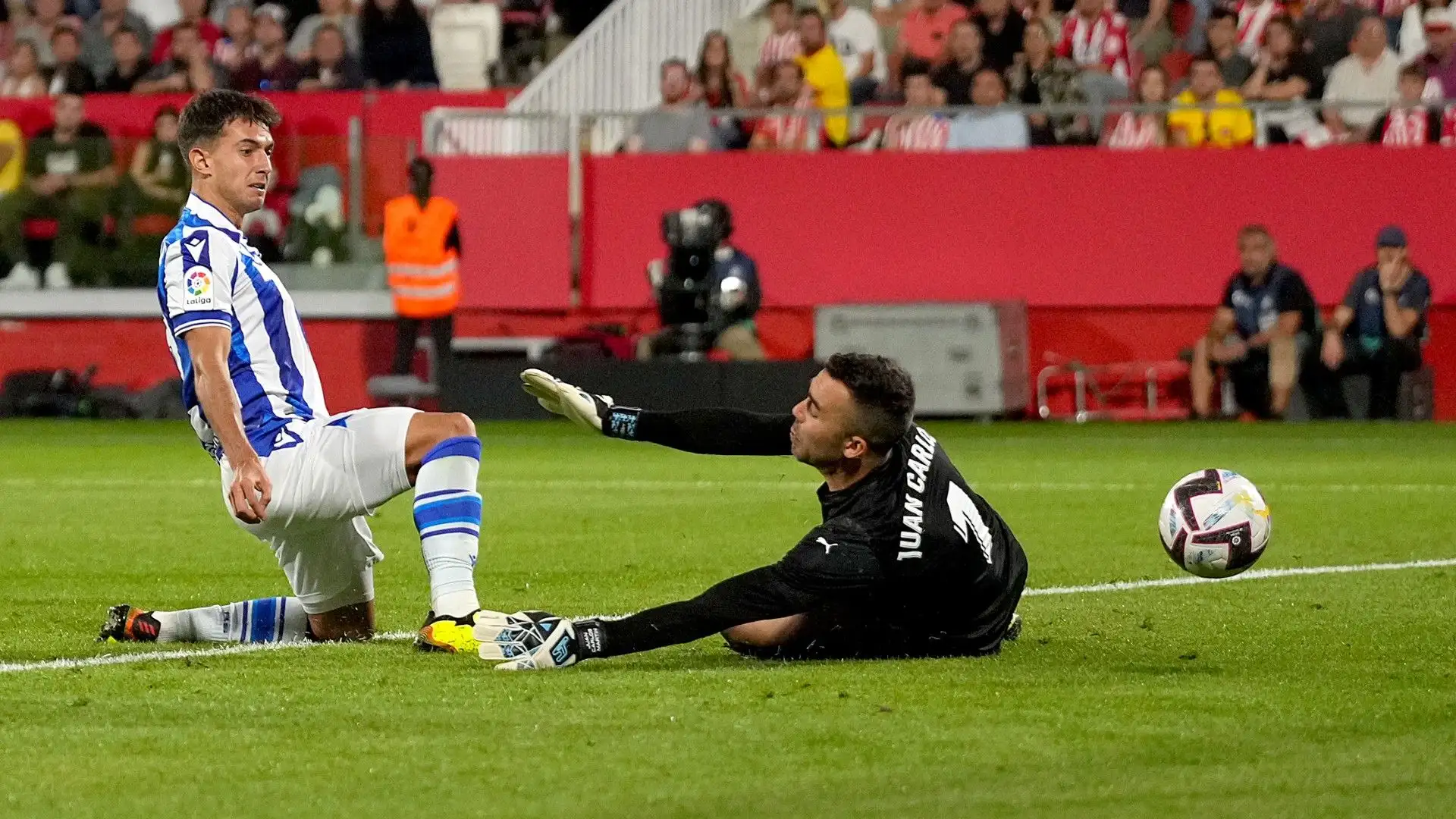Il Bayern Monaco nelle scorse settimane ha dichiarato che, se ci saranno occasioni di mercato, verranno sfruttate
