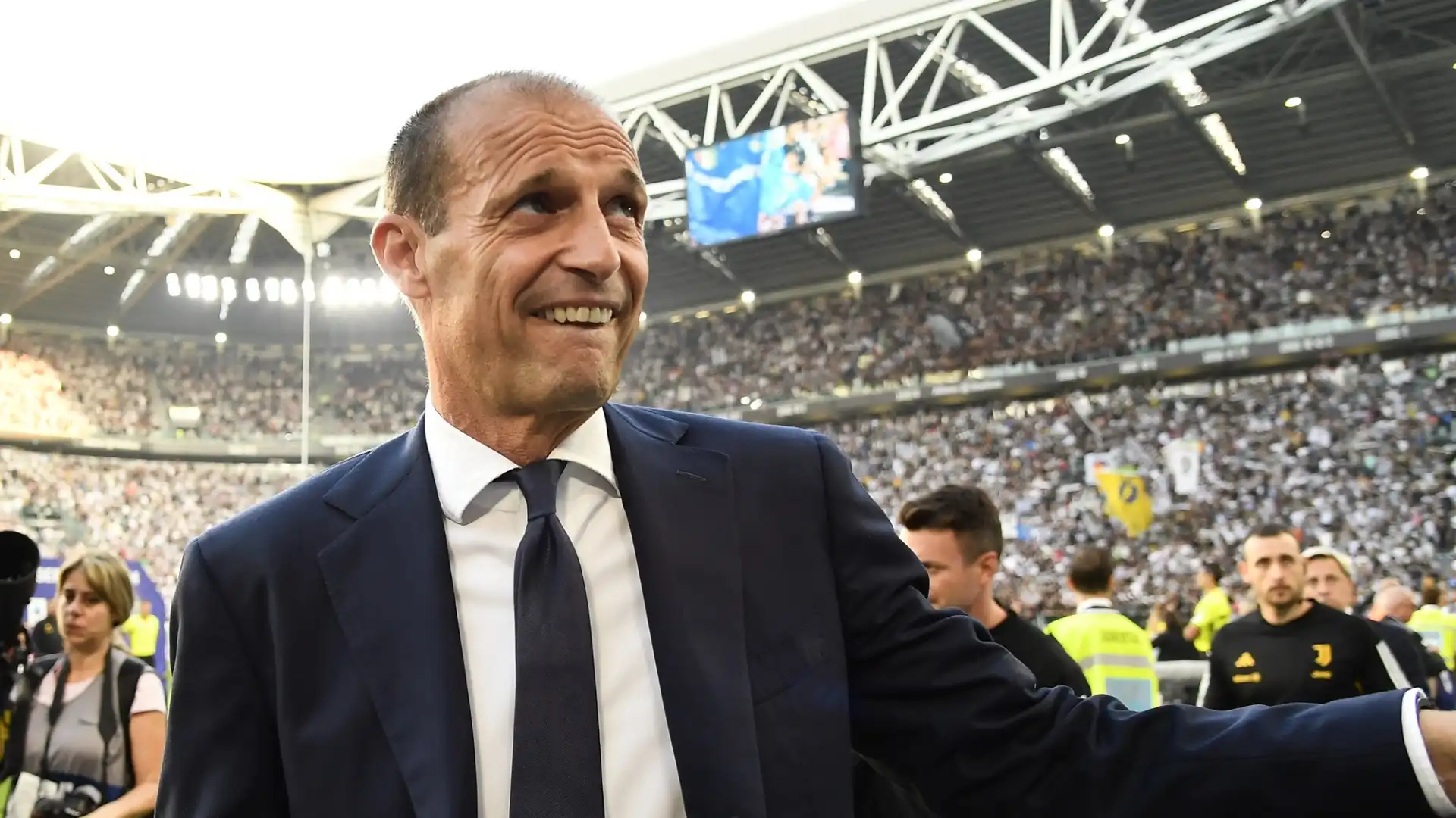 Juventus a Londra: doppio regalo di Natale per Allegri