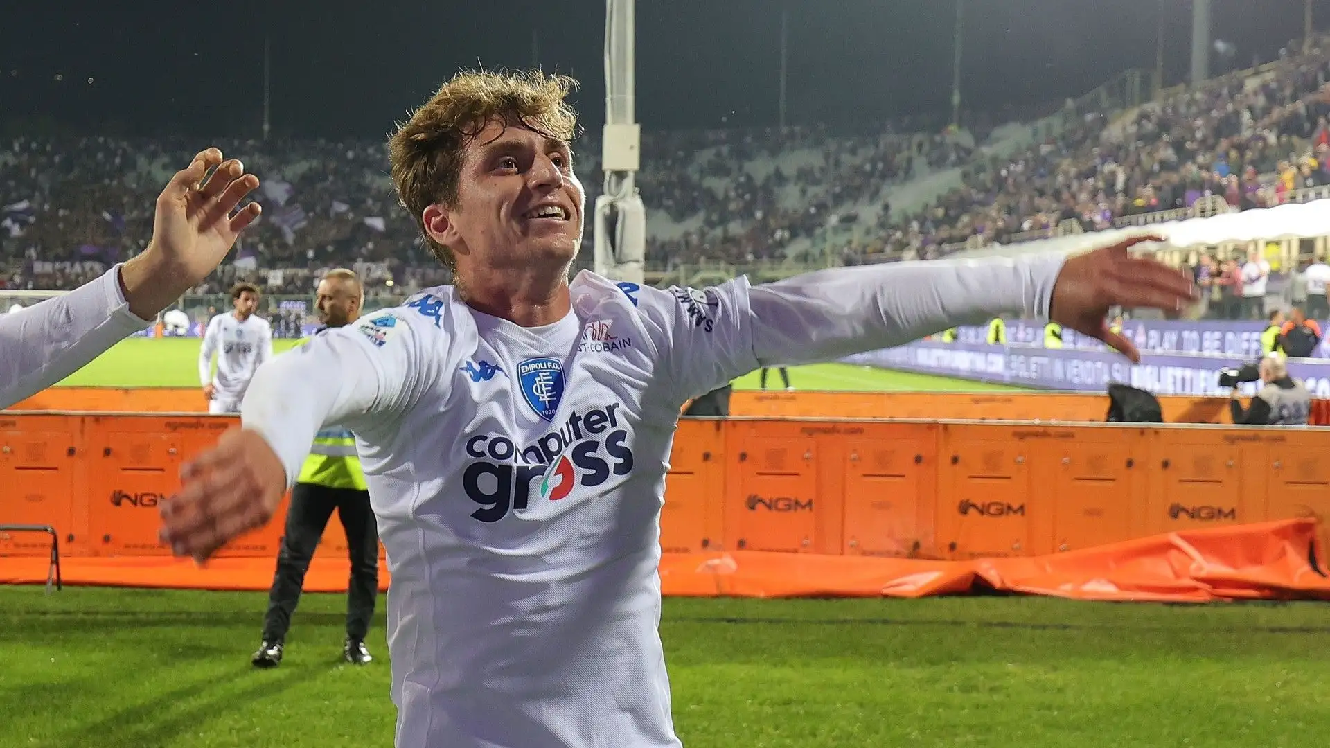 Il calciatore ha una tecnica individuale clamorosa e gioca con grande tranquillità nonostante abbia appena 20 anni
