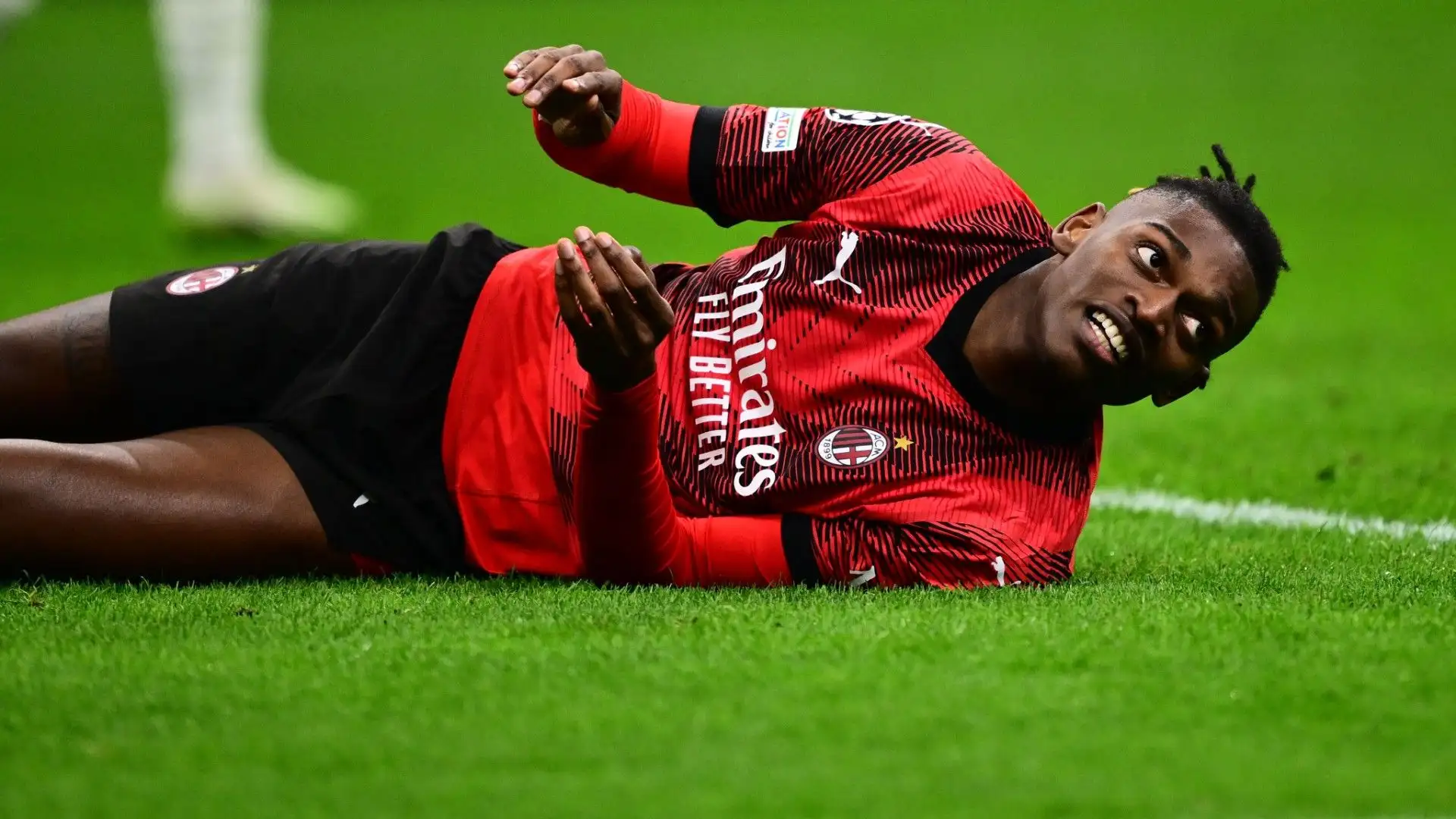 Sui social i tifosi del Milan sono divisi riguardo Stefano Pioli: qualcuno vorrebbe l'esonero immediato, altri invece sono per temporeggiare
