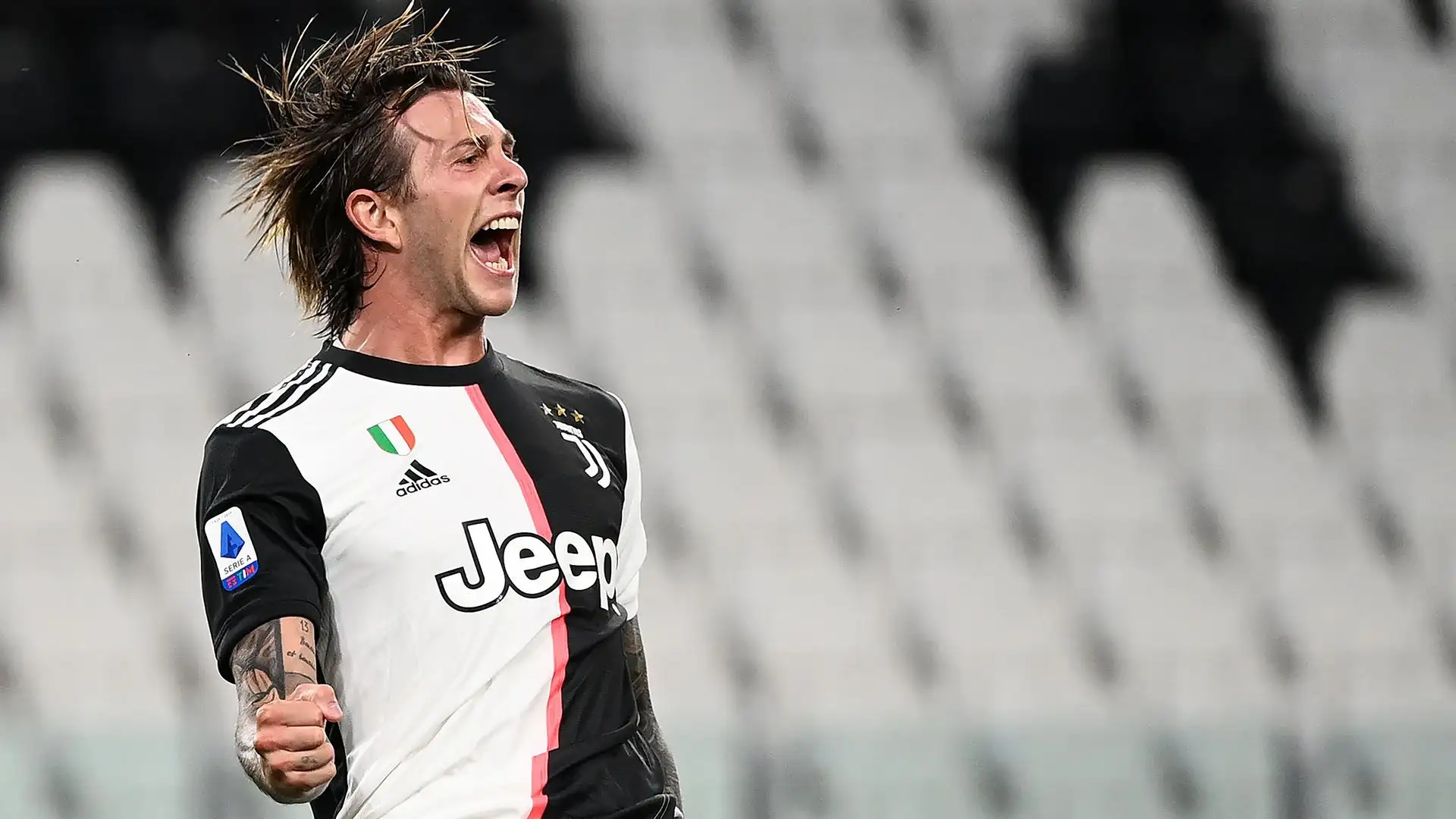 "Max è bravissimo nella gestione e il 3-5-2 è il modulo ideale: la Juve ora ha una compattezza che non vedevo da anni" ha detto l'attaccante
