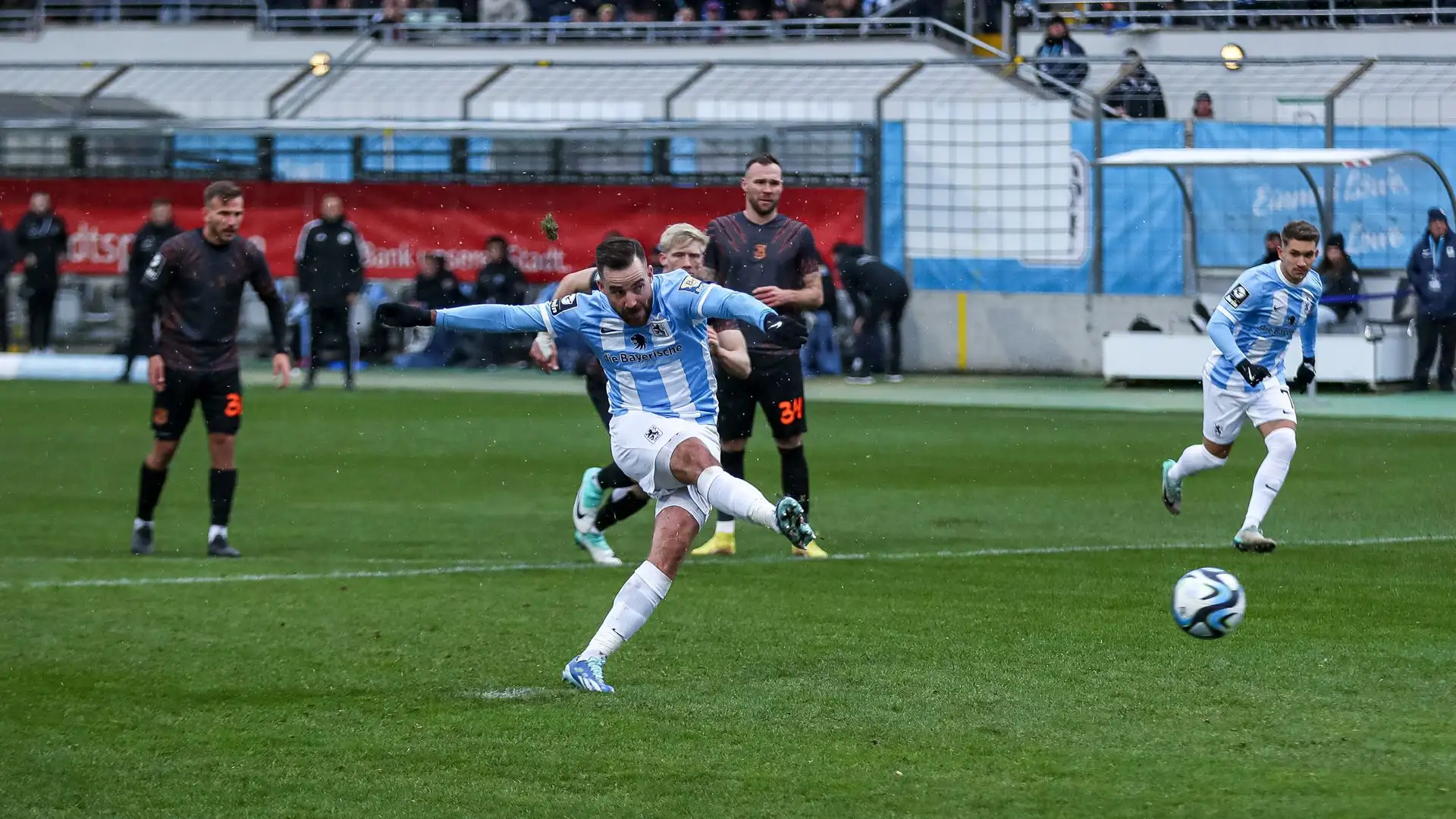 Schroter ha sbagliato un calcio di rigore sullo 0-1