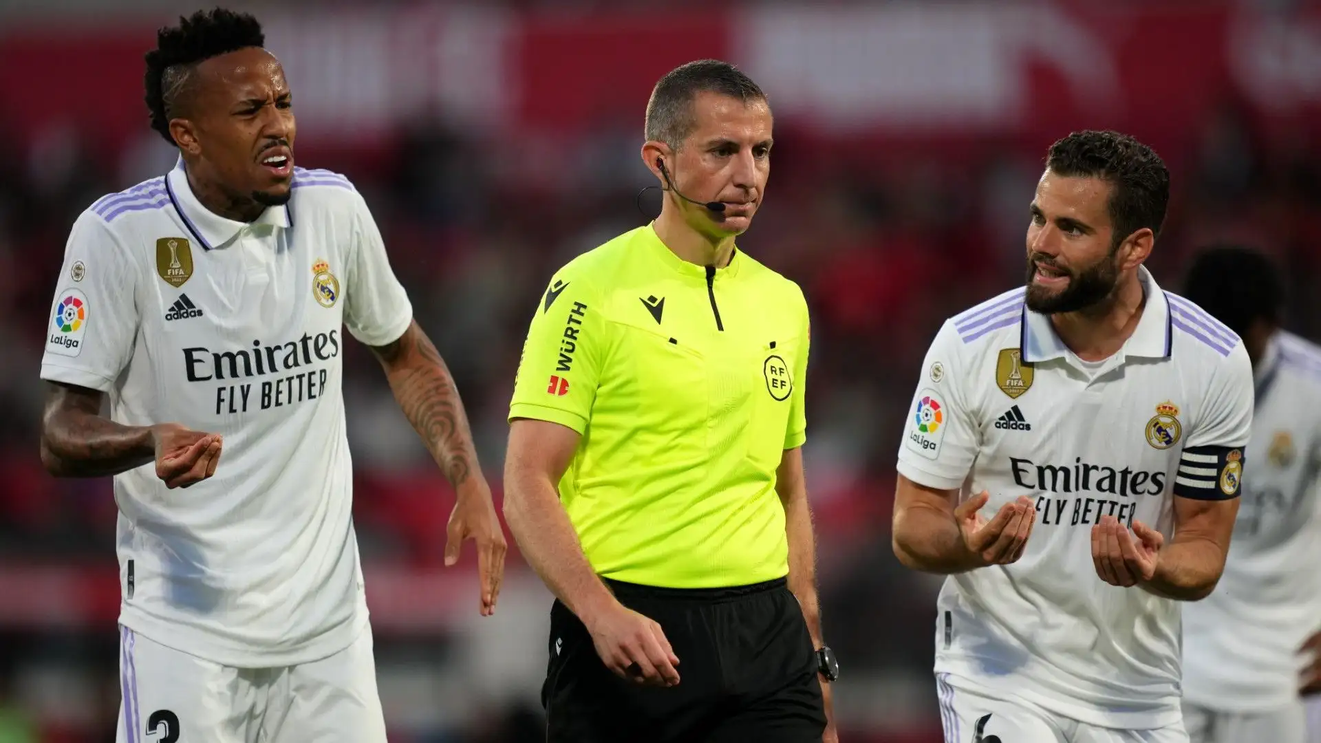 La trattativa non è semplicissima e lo stipendio del calciatore potrebbe essere un problema ma i rossoneri faranno un tentativo
