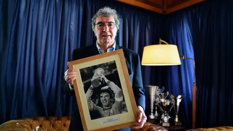 Dino Zoff si espone sulla corsa scudetto