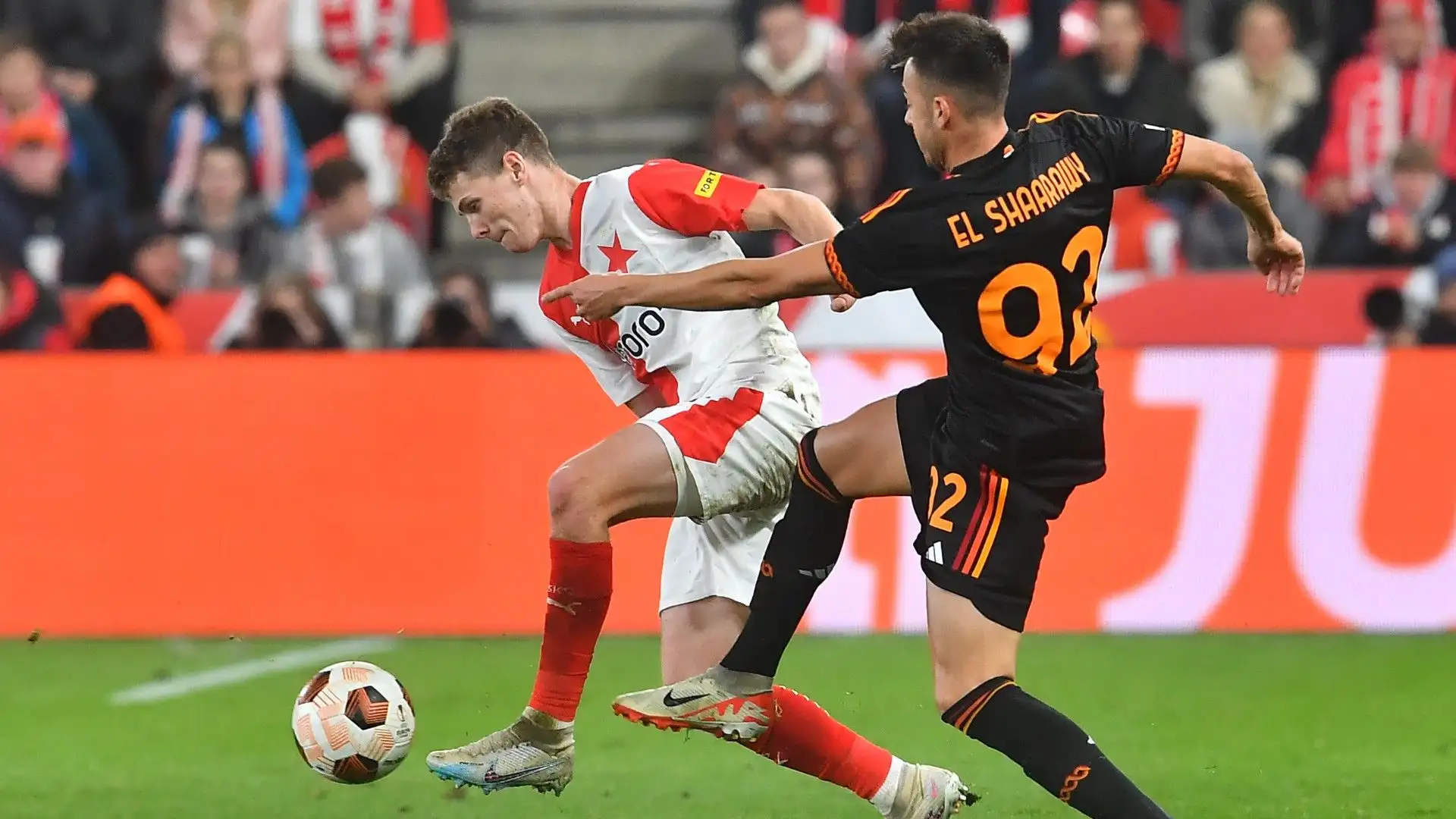 El Shaarawy è stato sostituito all'intervallo da Karsdorp 