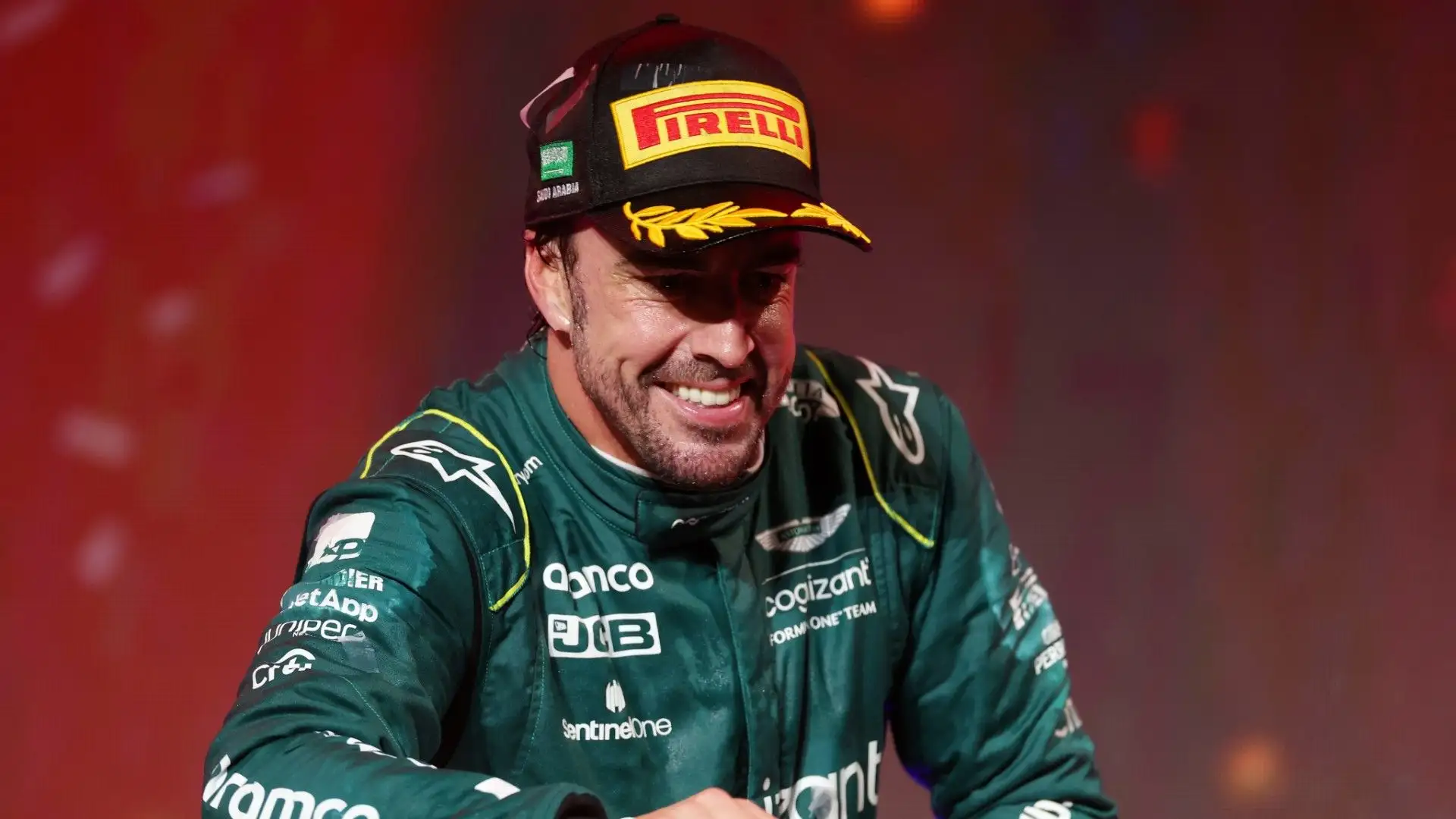 Fino a giugno sembrava il più vicino a Verstappen, poi è via via scomparso. La colpa non è sua, ma il vecchio leone FERNANDO ALONSO non può andare oltre il VOTO 7
