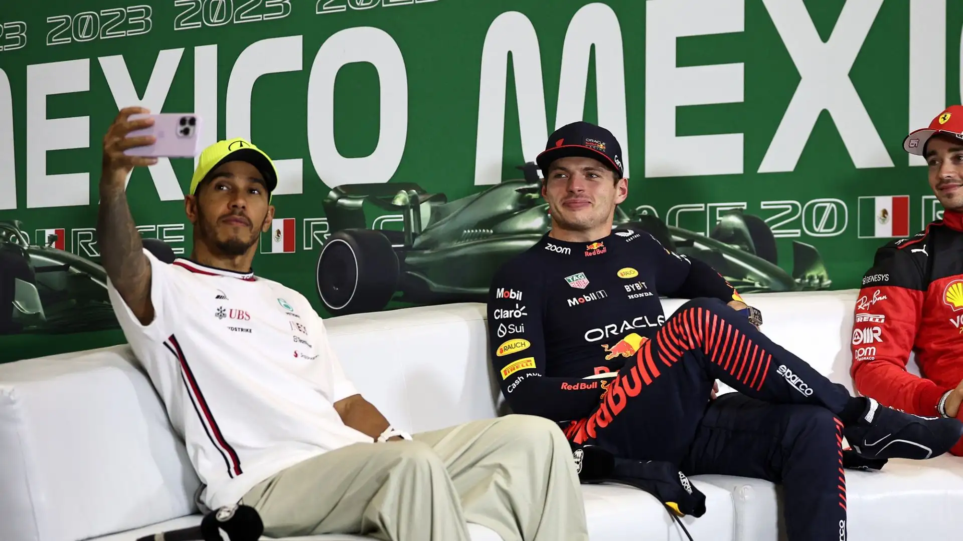 "Lo sento dalla voce di Christian Horner nei team radio con Max Verstappen", ha continuato il pilota inglese