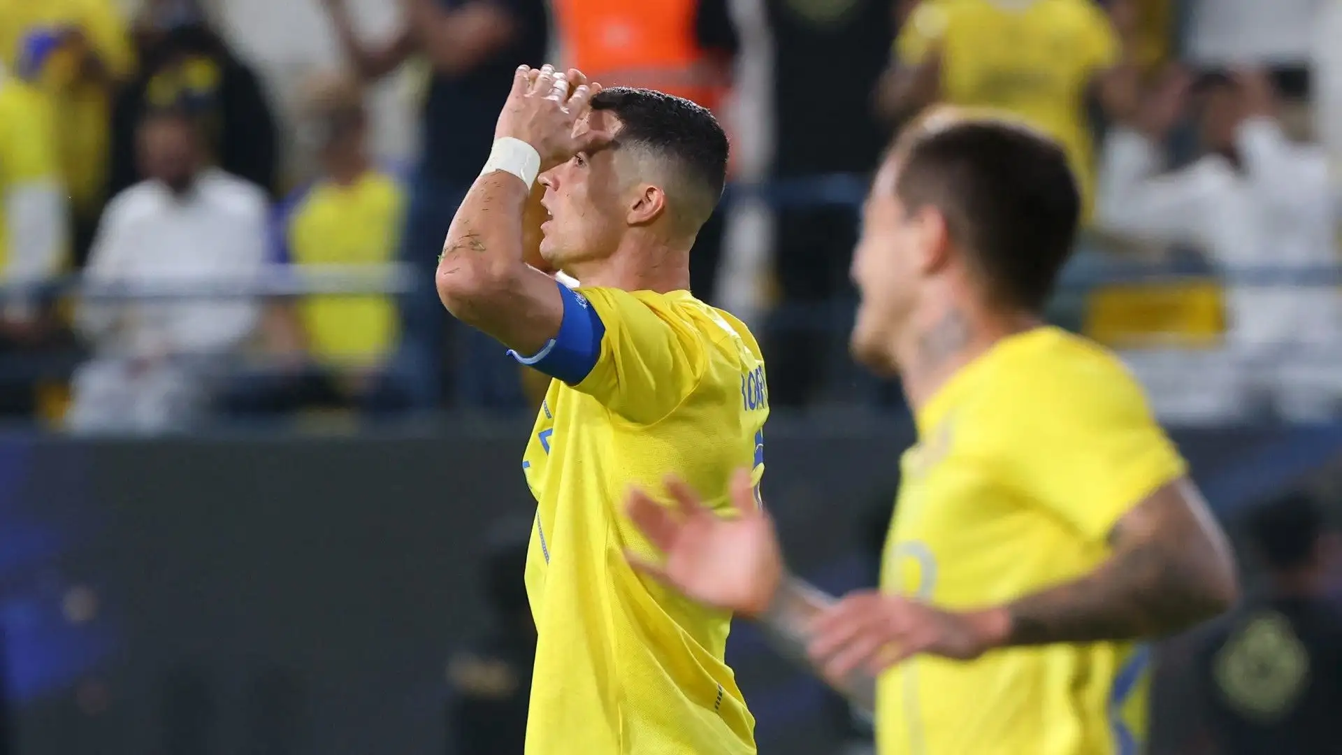 L'arbitro si è corretto e ha tolto il calcio di rigore
