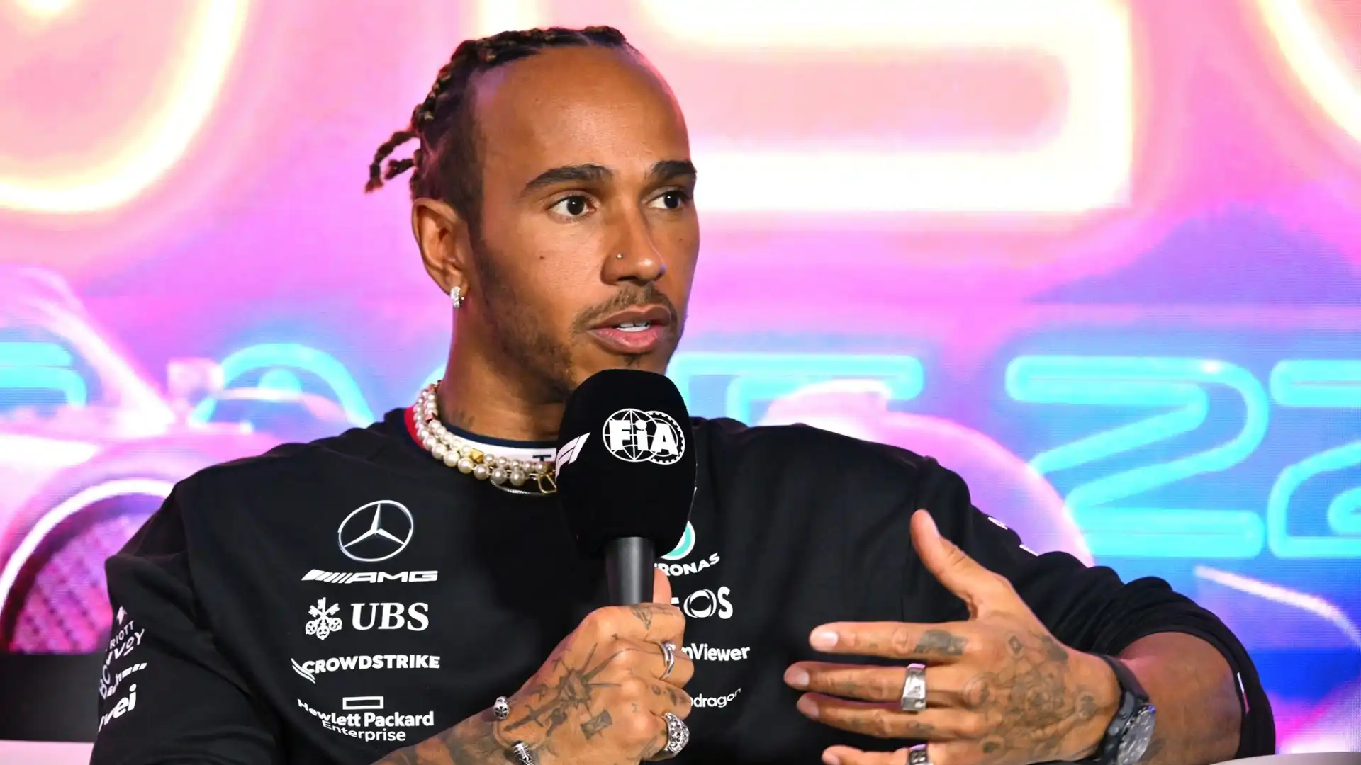 F1, Lewis Hamilton a ruota libera tra sogni, futuro e Ferrari